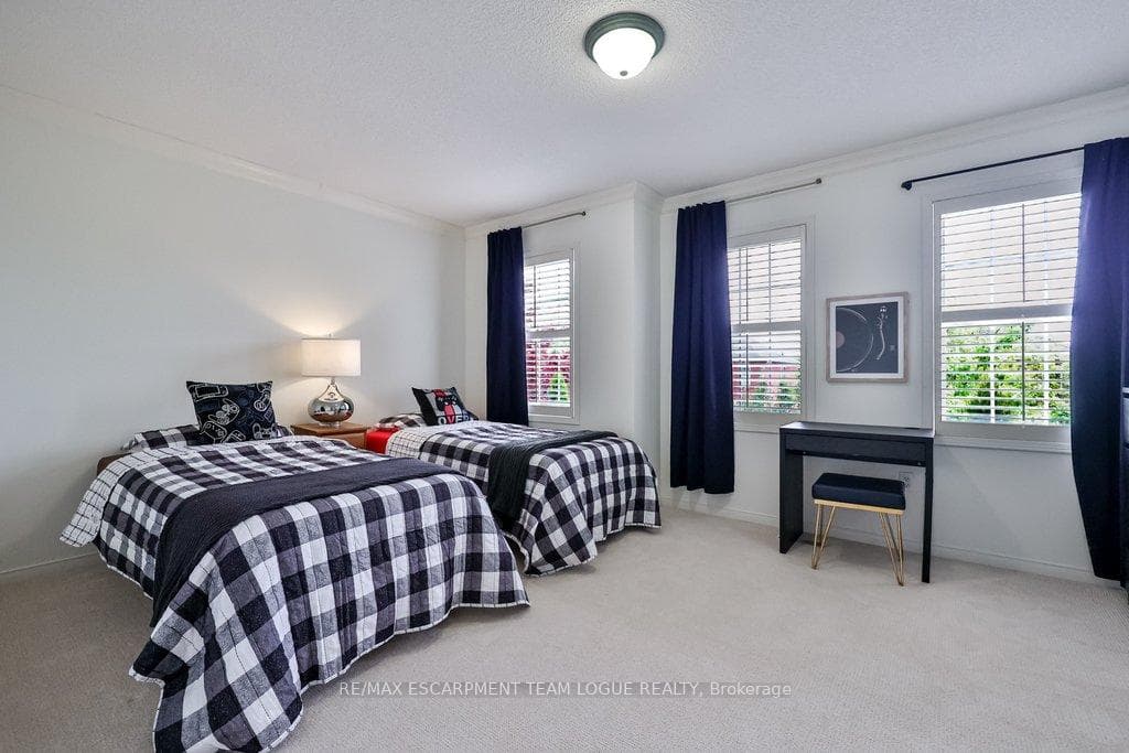 145 Westchester Road photo 31