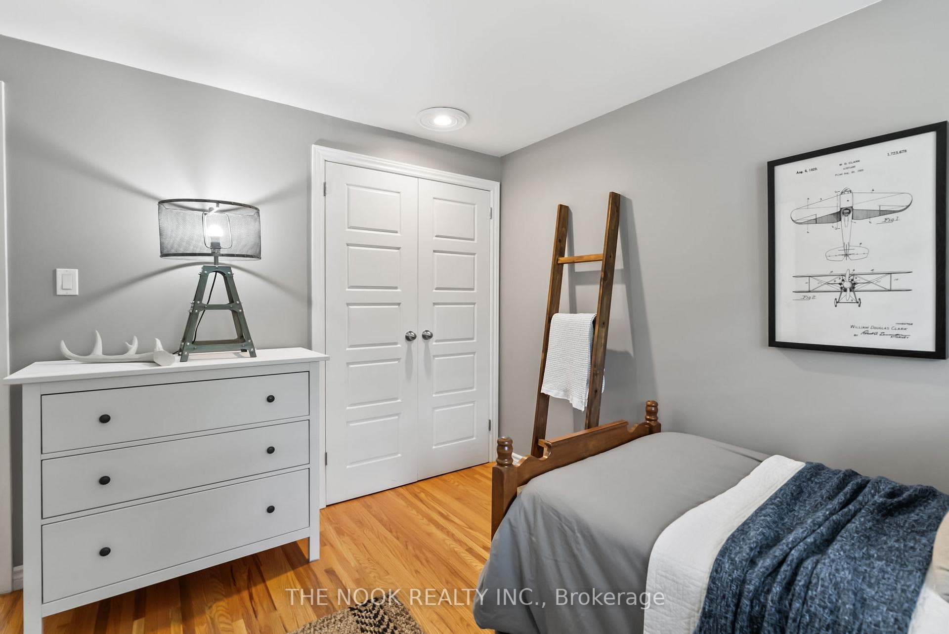 Double closet - for useful storage