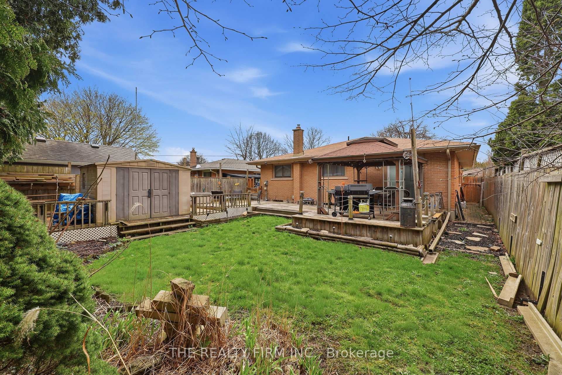 70 Talavera Crescent photo 41
