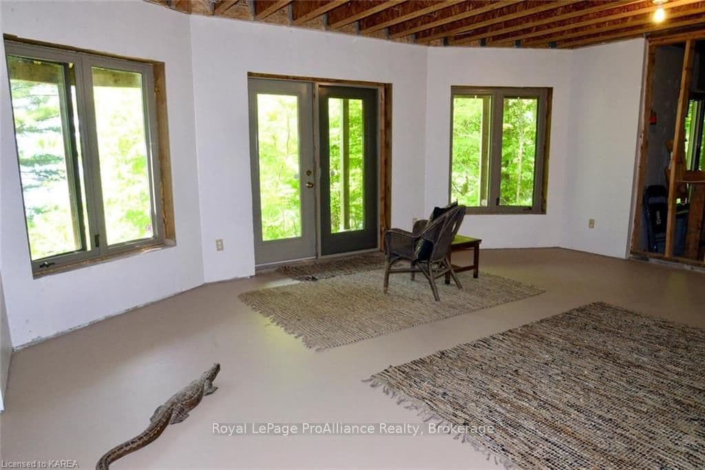 370 TRAVERSE LAKE Lane photo 31