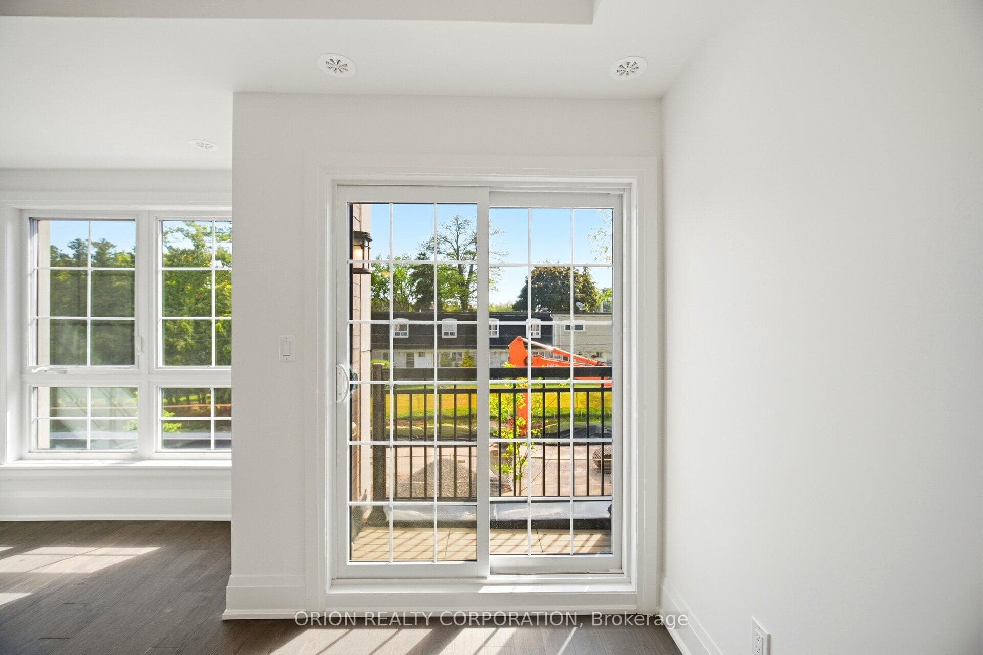 95 Brookfield Road Unit 6 photo 22