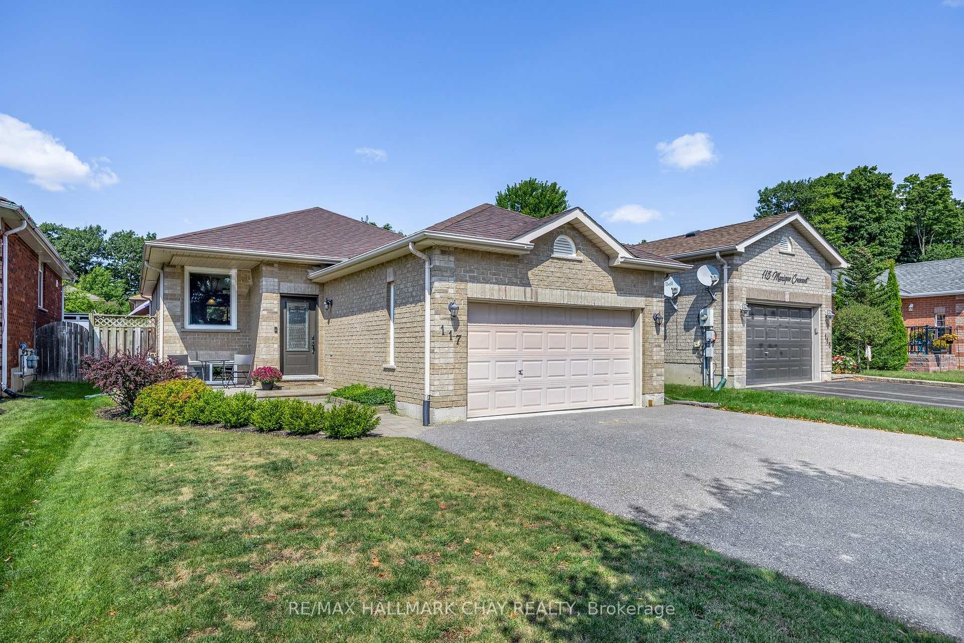 117 Monique Crescent photo 1