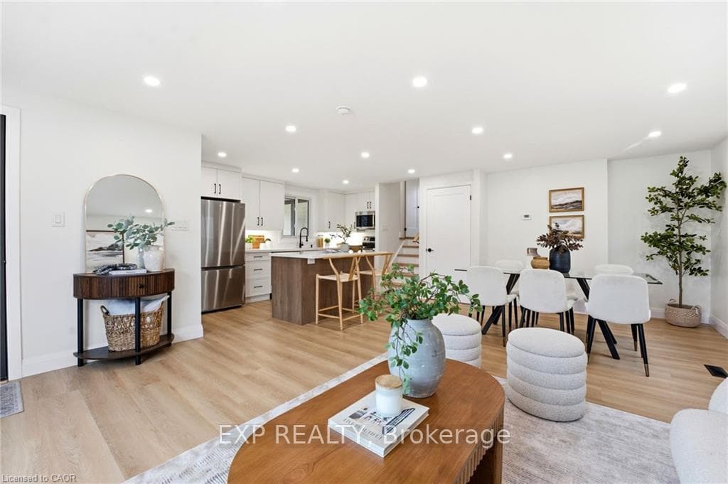 114 Christopher Drive photo 5