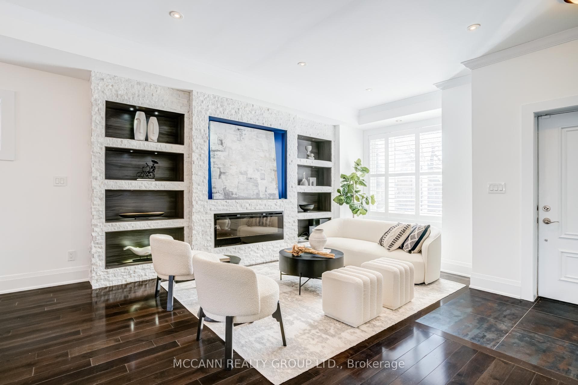 1155 Greenwood Avenue photo 8