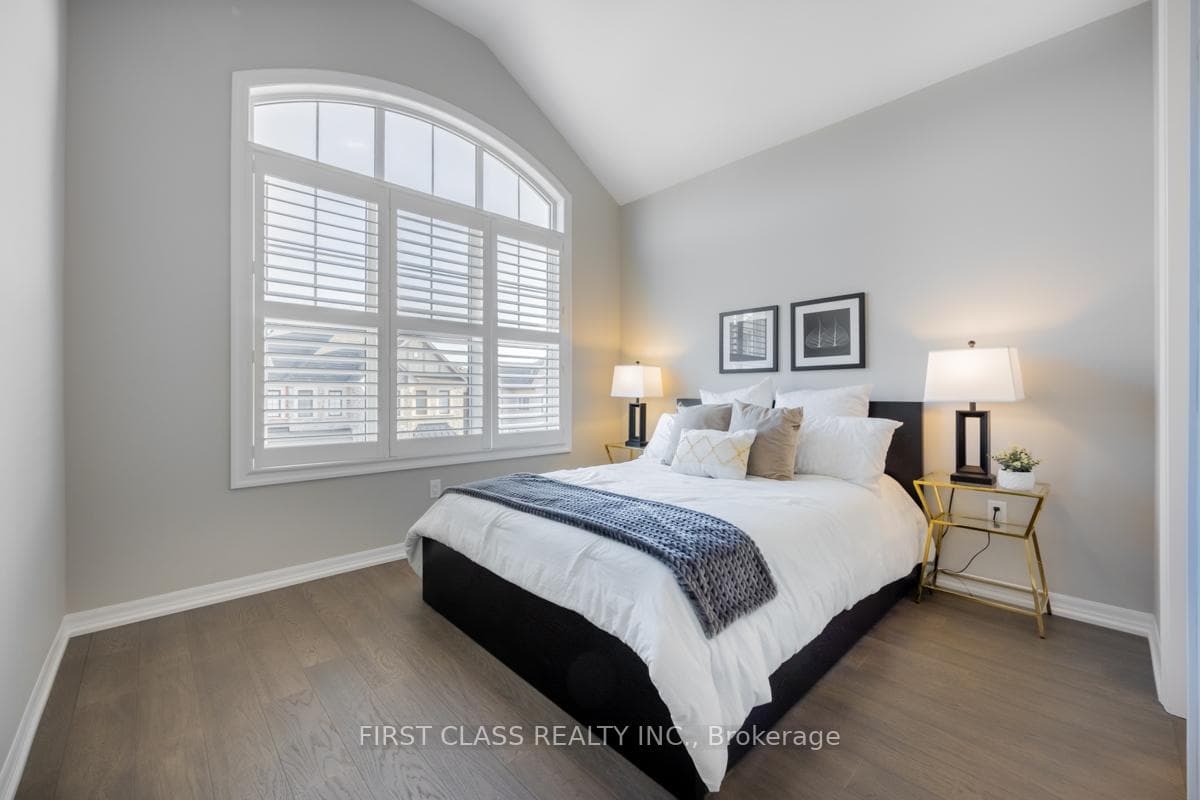 291 Bethpage Drive photo 28