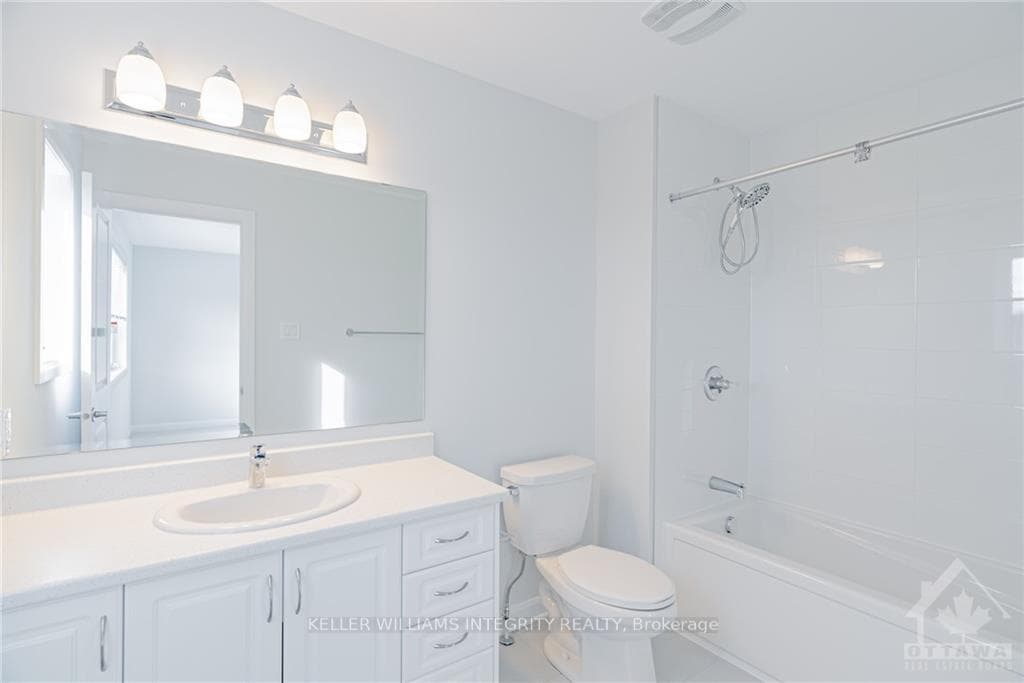 310 GISBORNE Place photo 18