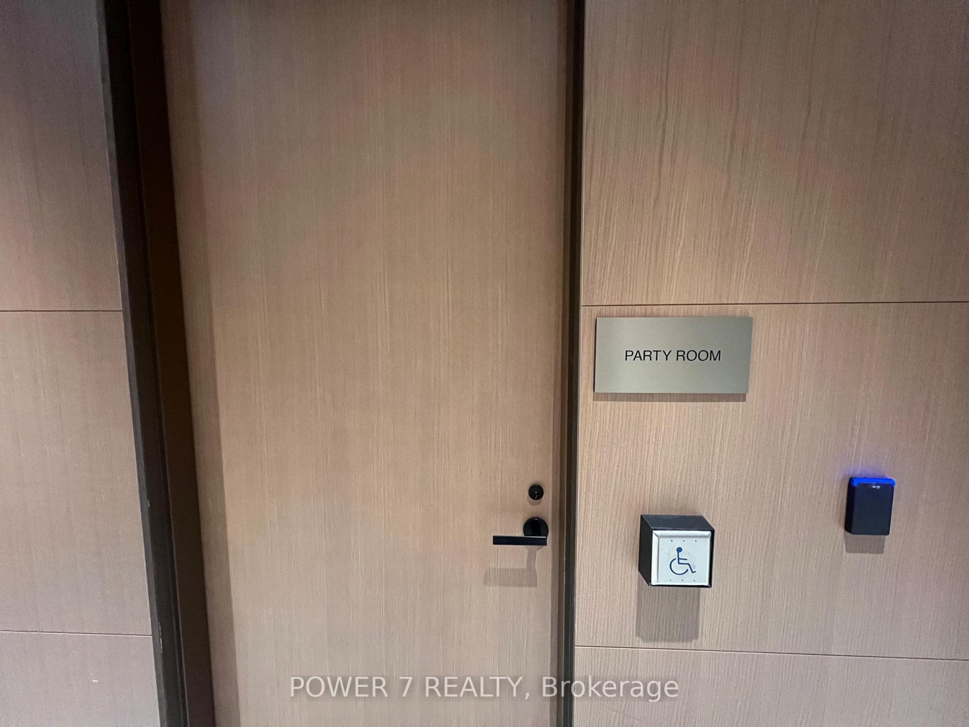 8 Tippett Road Unit 1309 photo 27