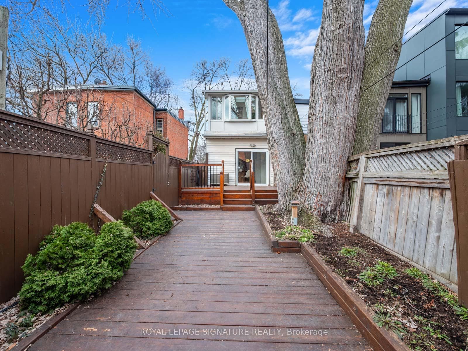487 Sackville Street photo 28
