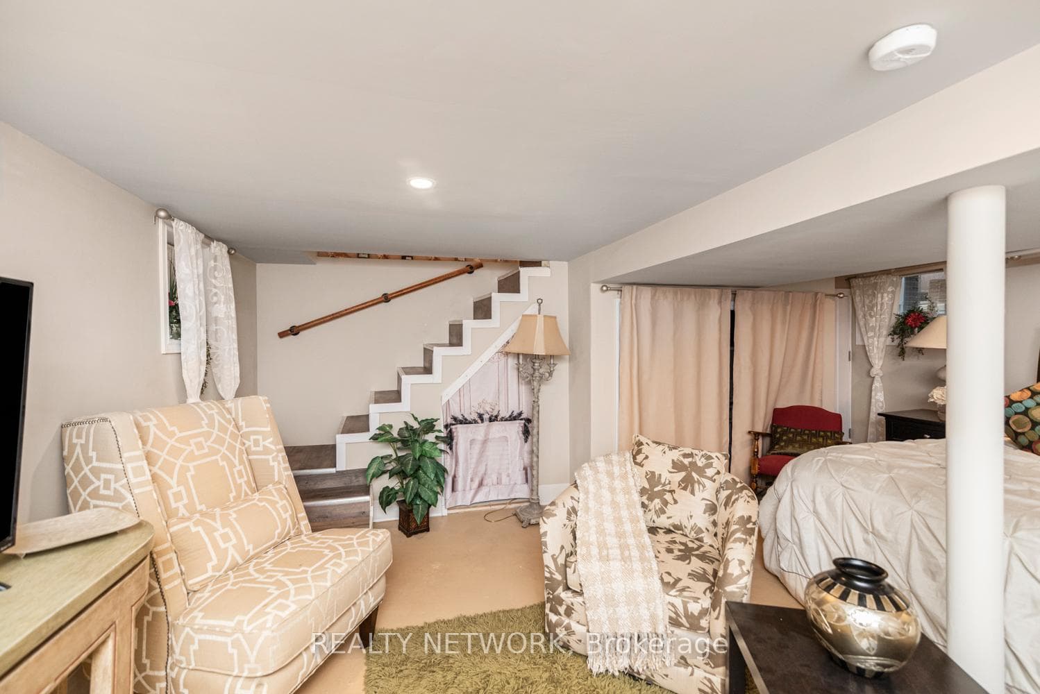 30 Mcalpine Avenue photo 31