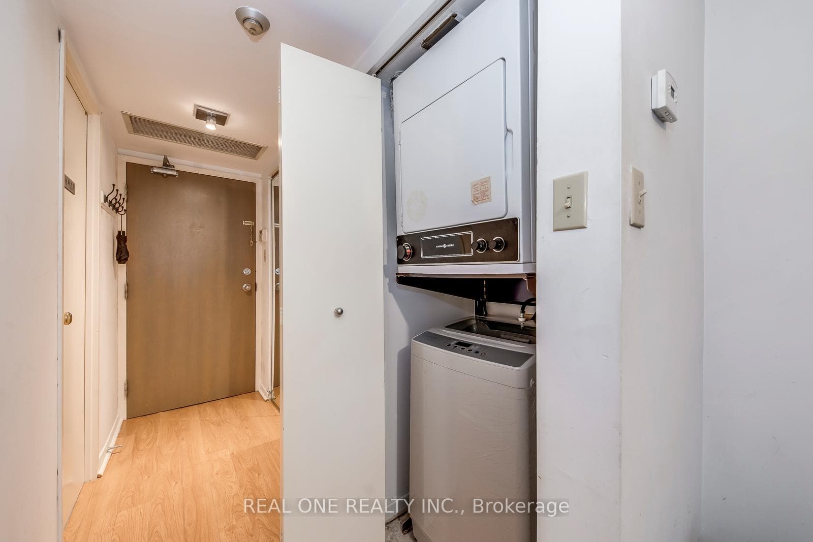 1001 Bay Street Unit 313 photo 21