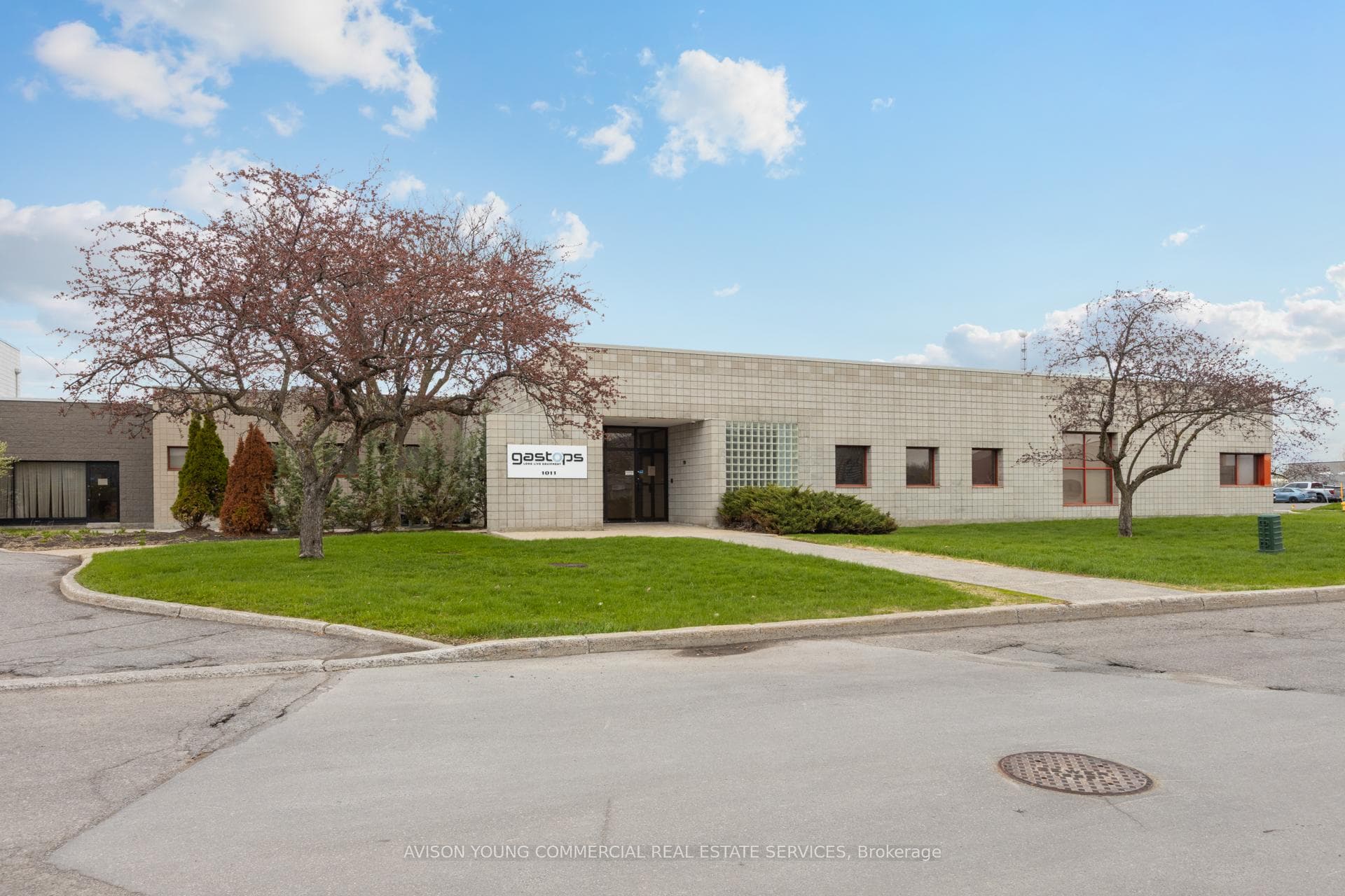 1011 Polytek Street photo 2