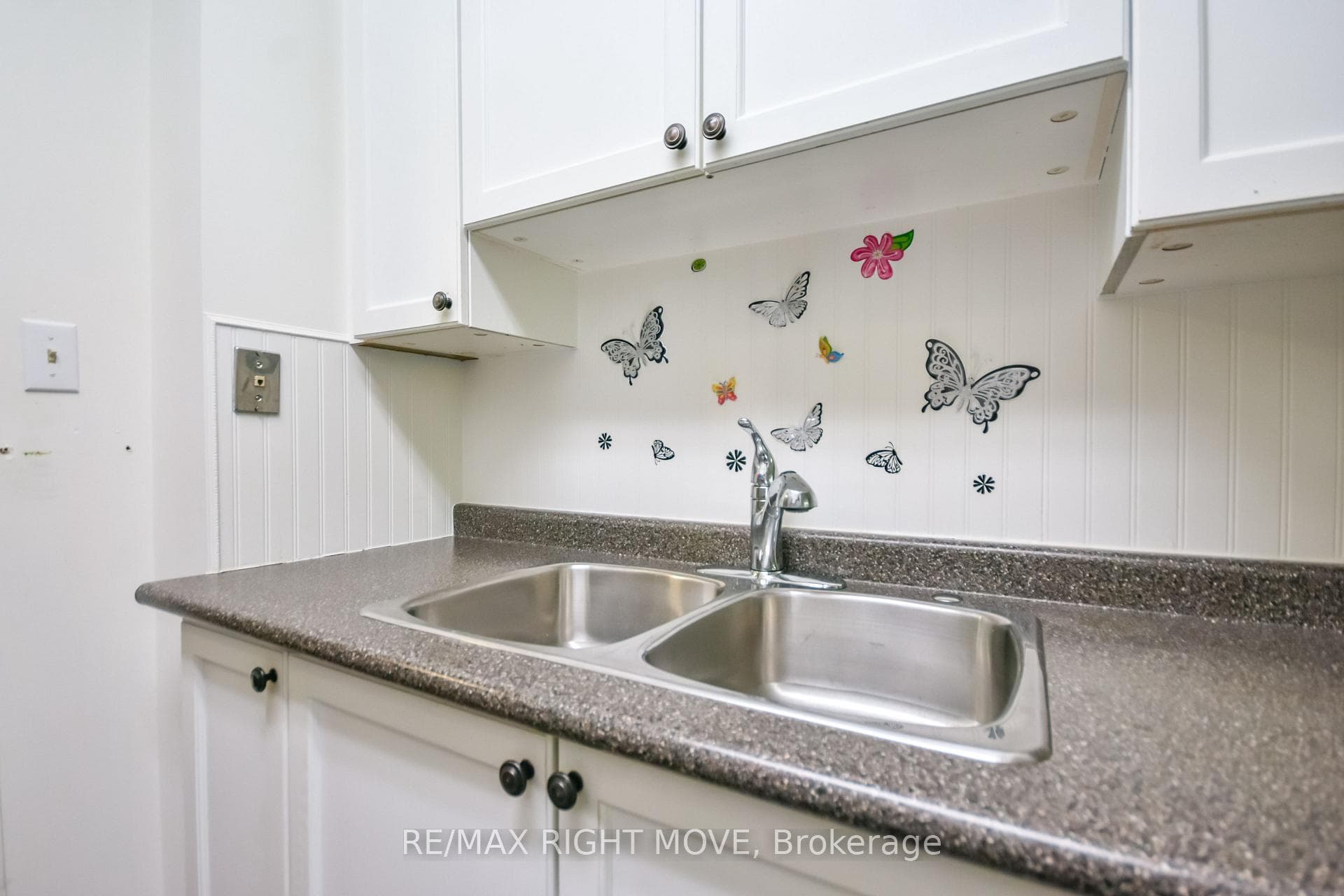 54 Fittons Road Unit 306 photo 24