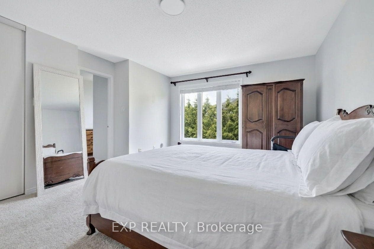 114 Ashmore Drive photo 28
