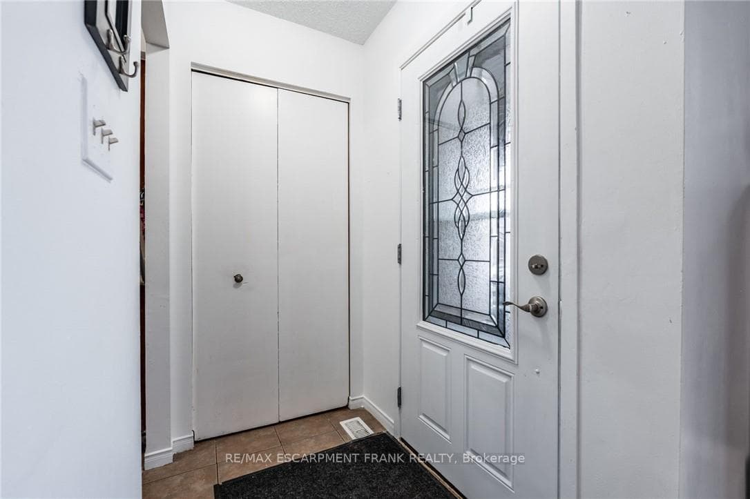 97 Guildwood Drive photo 7