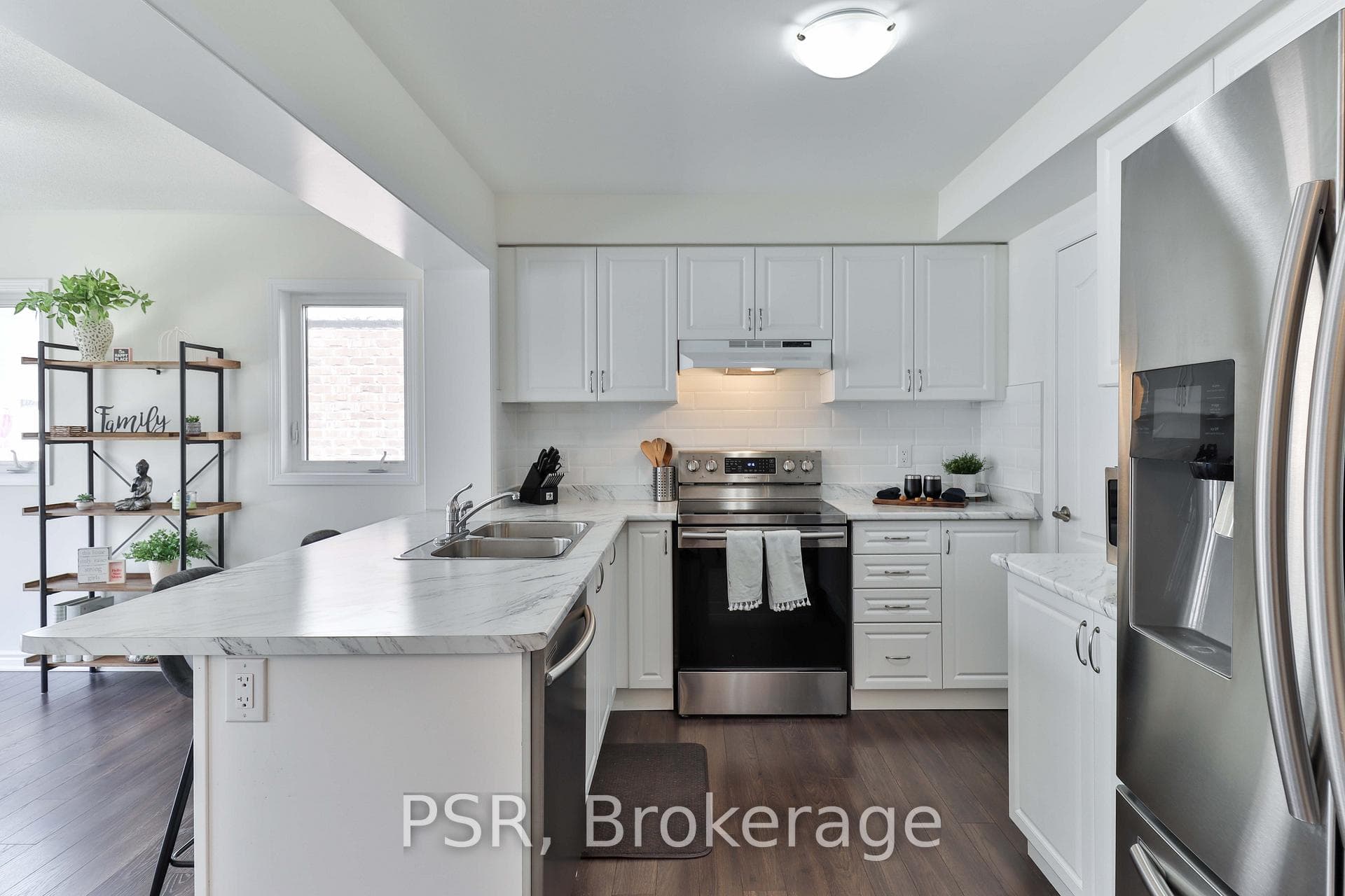 2764 Sapphire Drive photo 6