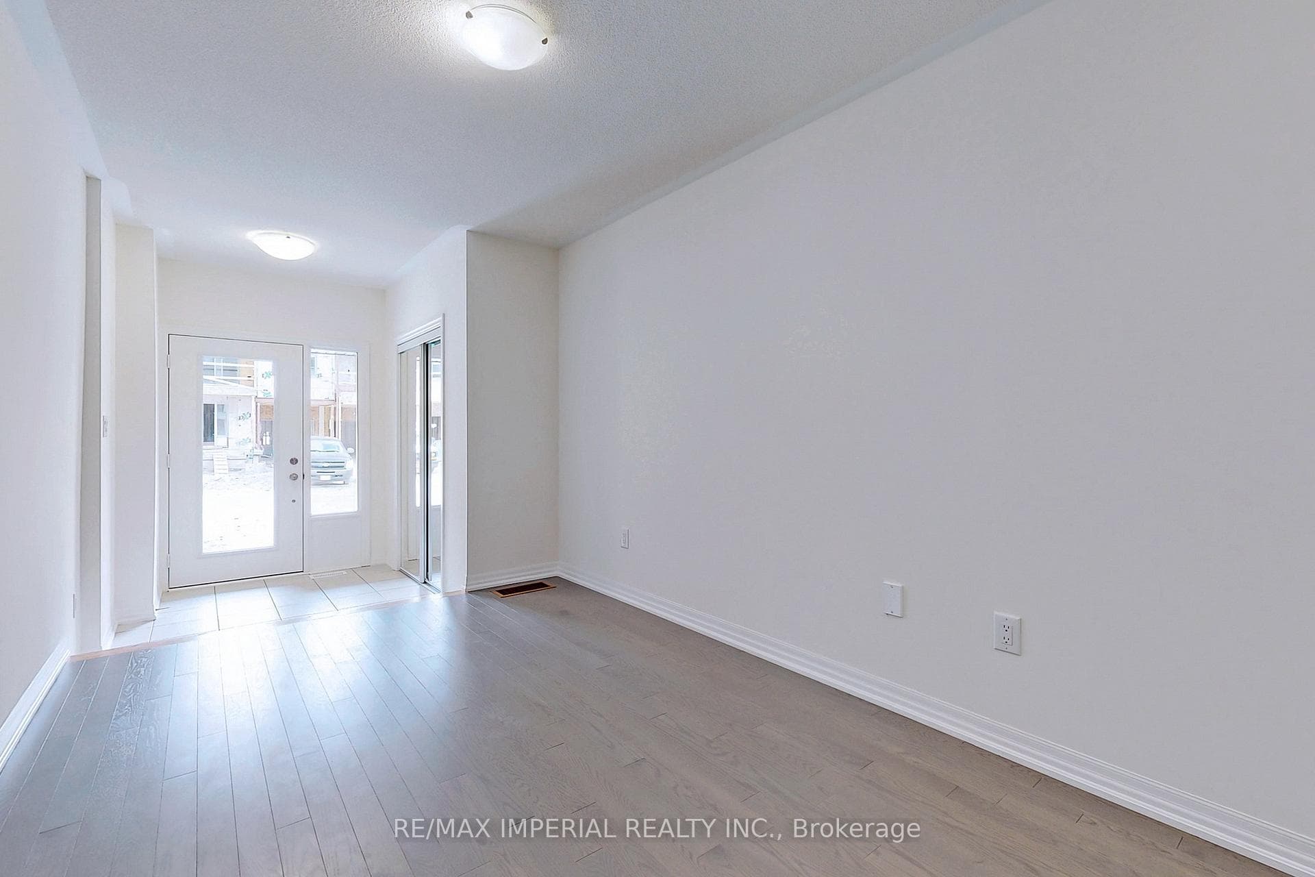 108 Bravo Lane photo 3