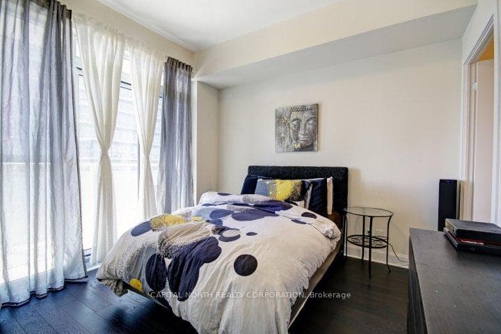33 Shore Breeze Drive Unit 711 photo 14