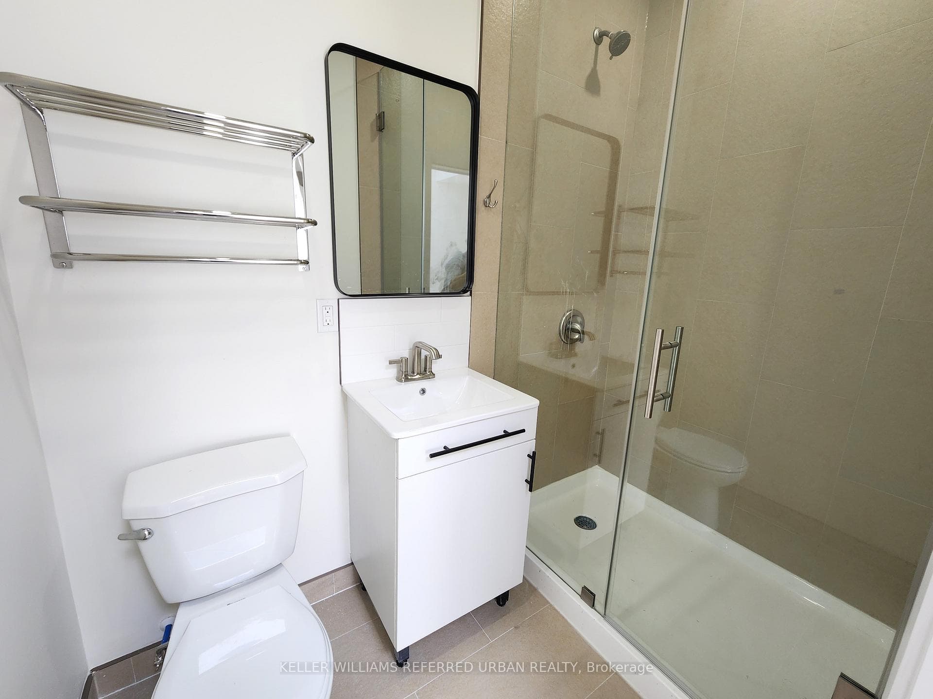 998 Bloor Street Unit 2 photo 6