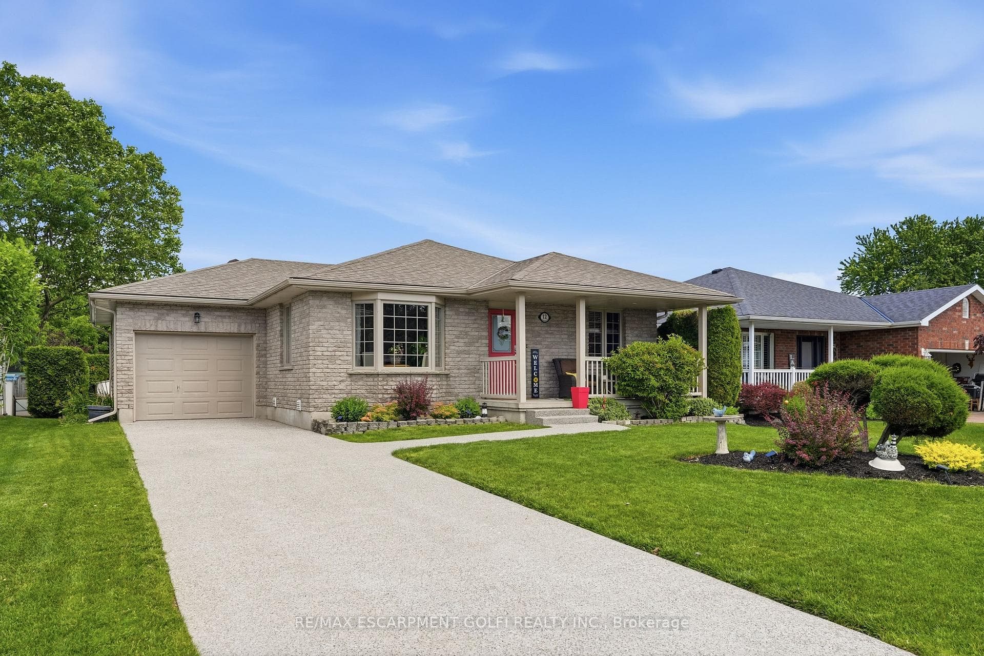 12 Schneider Drive photo 2