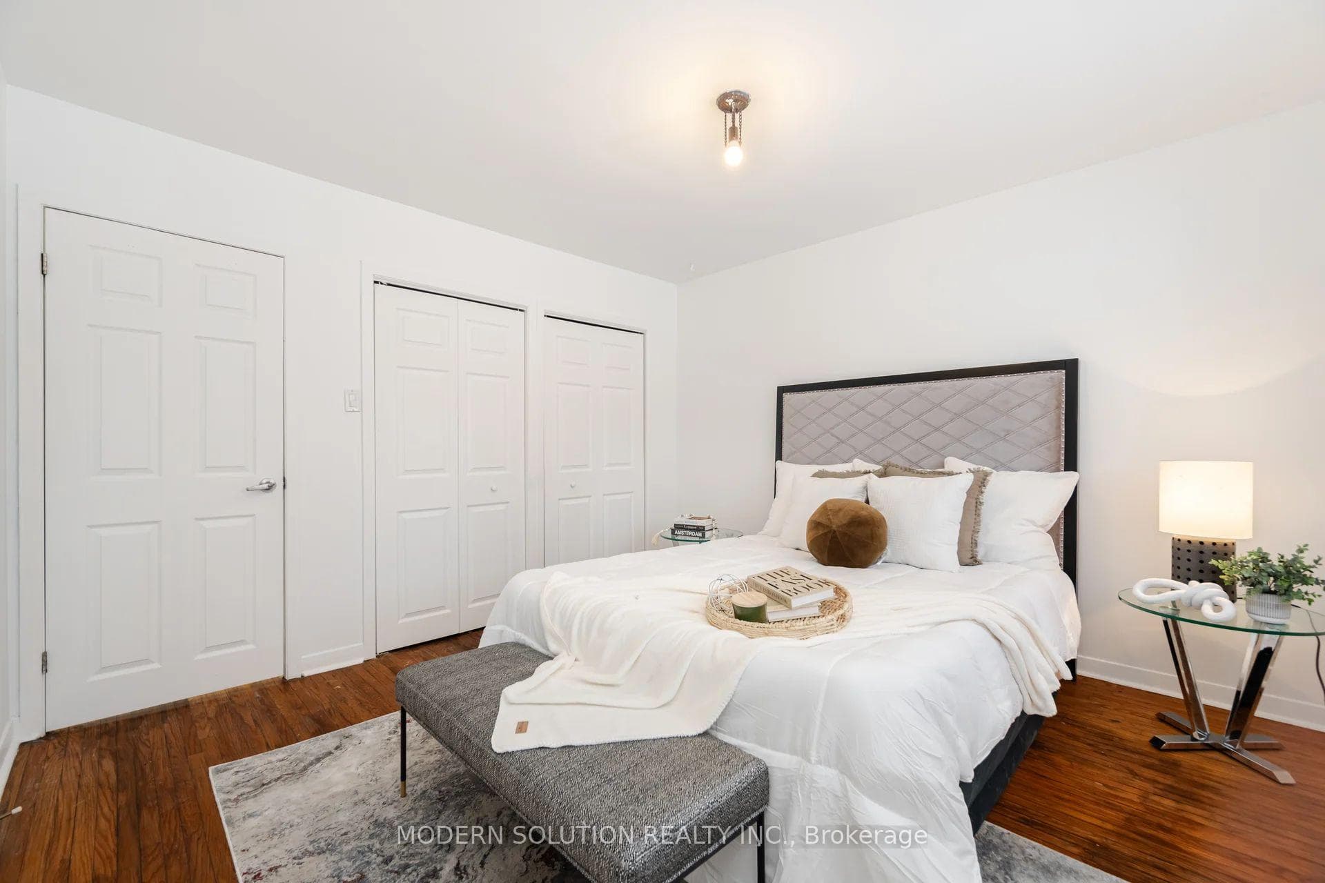 2557 Mindemoya Road photo 16