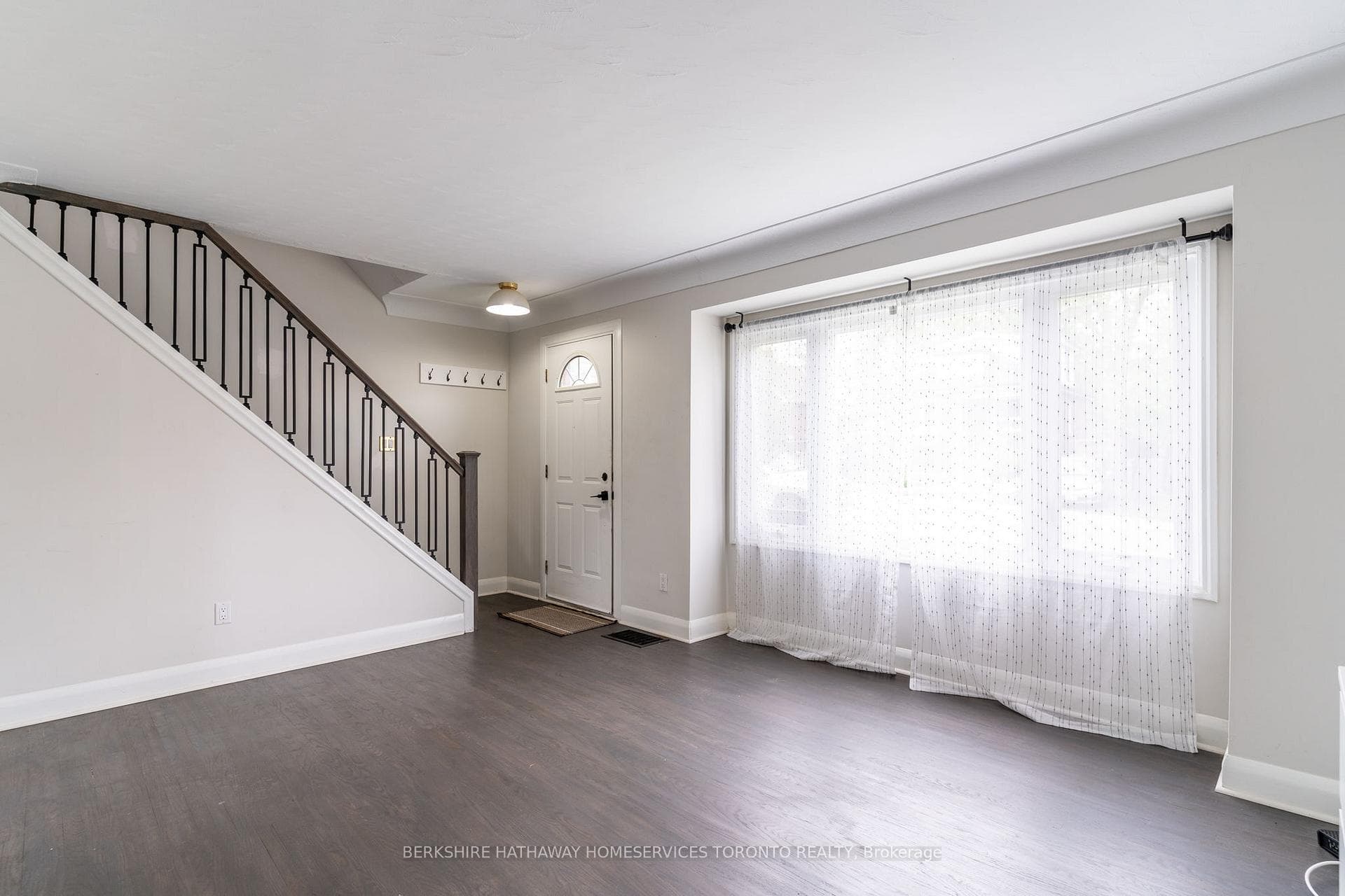 131 East 18th Street photo 7