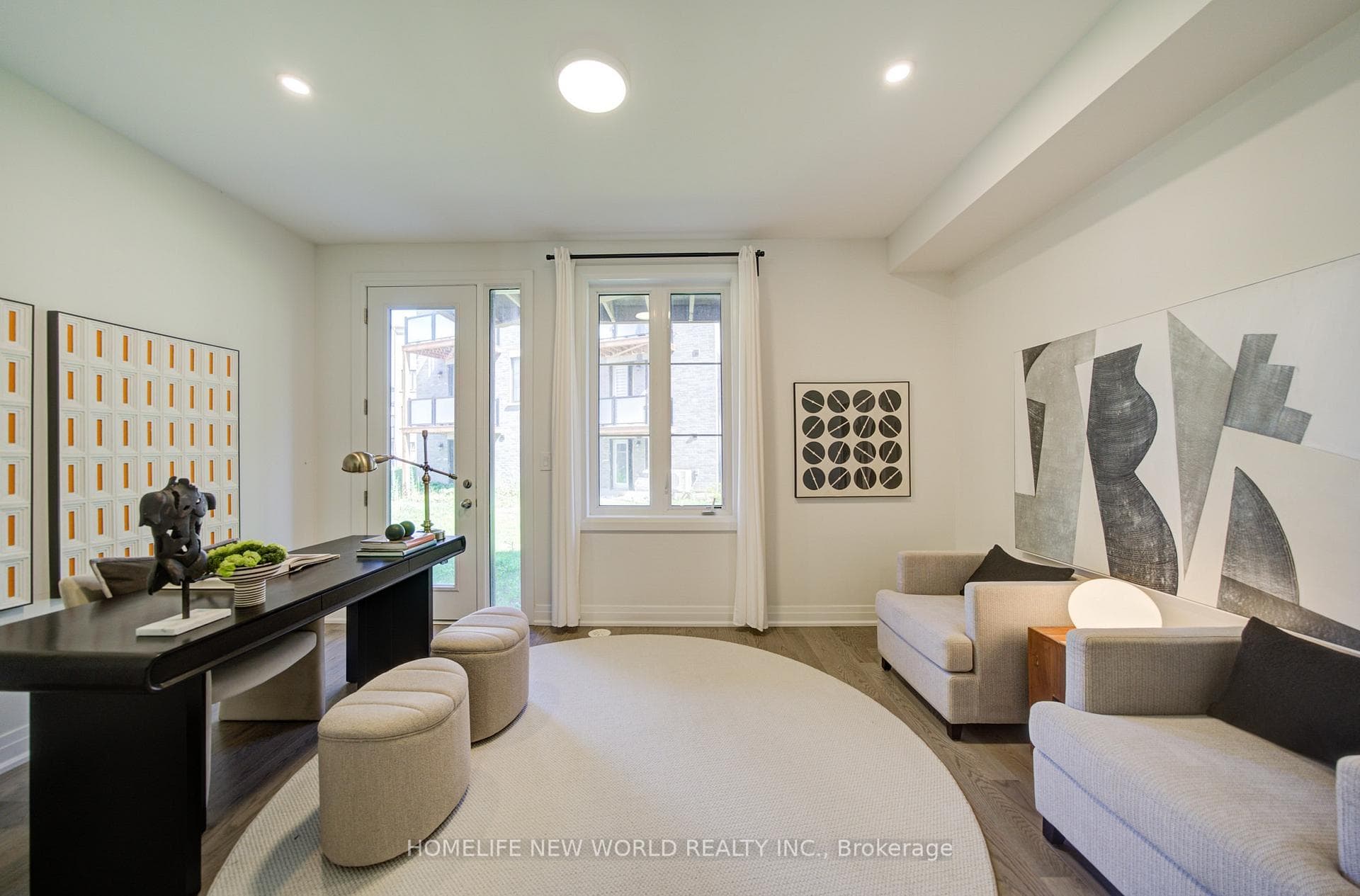 216 Vermont Avenue photo 8
