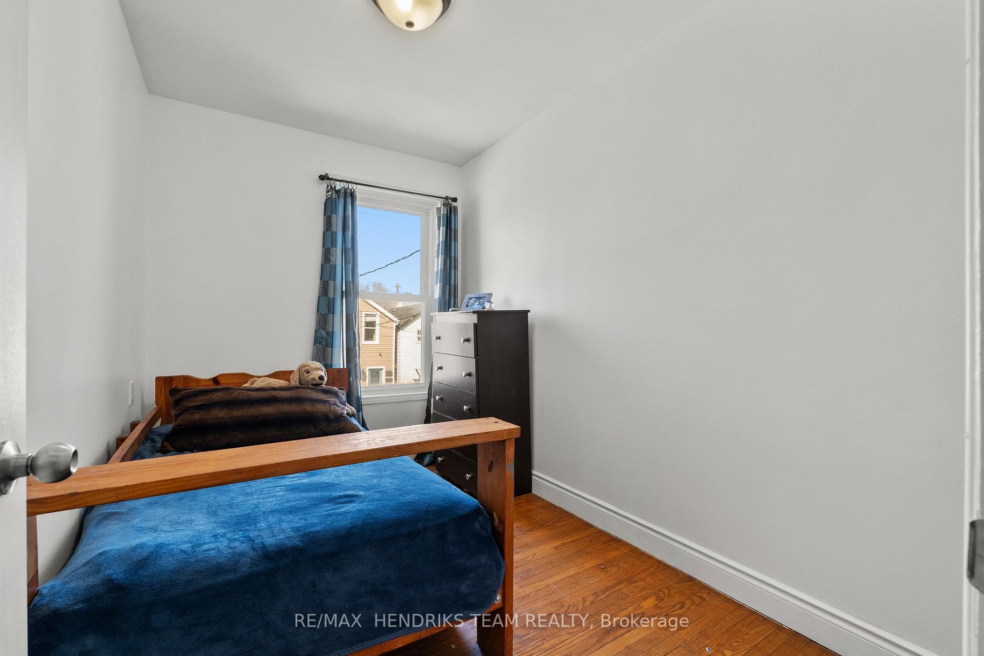 192 Wood Street photo 28