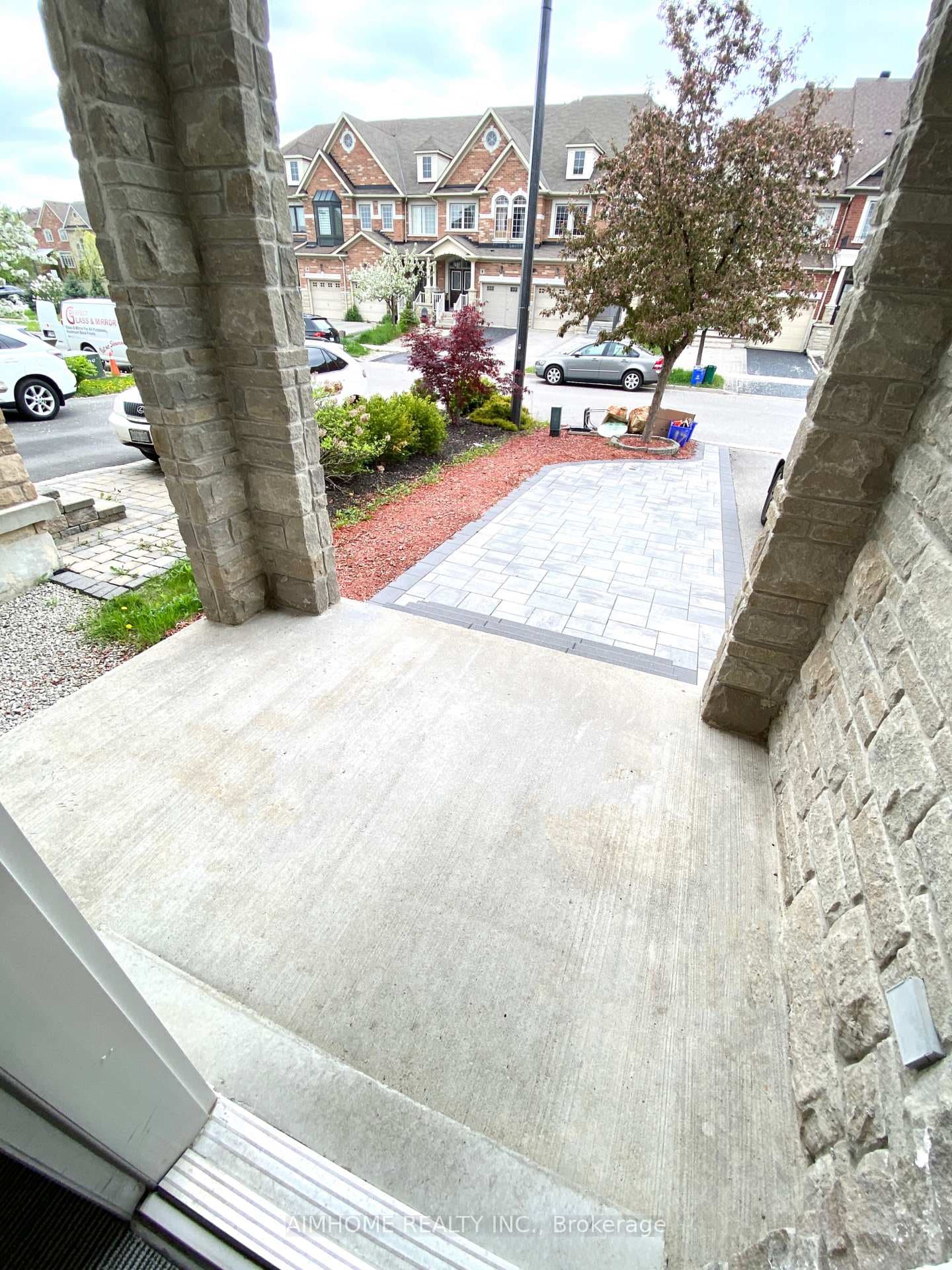 17 Littleriver Court photo 3