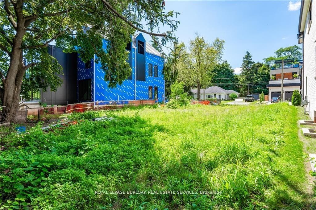 235 Green Street photo 15