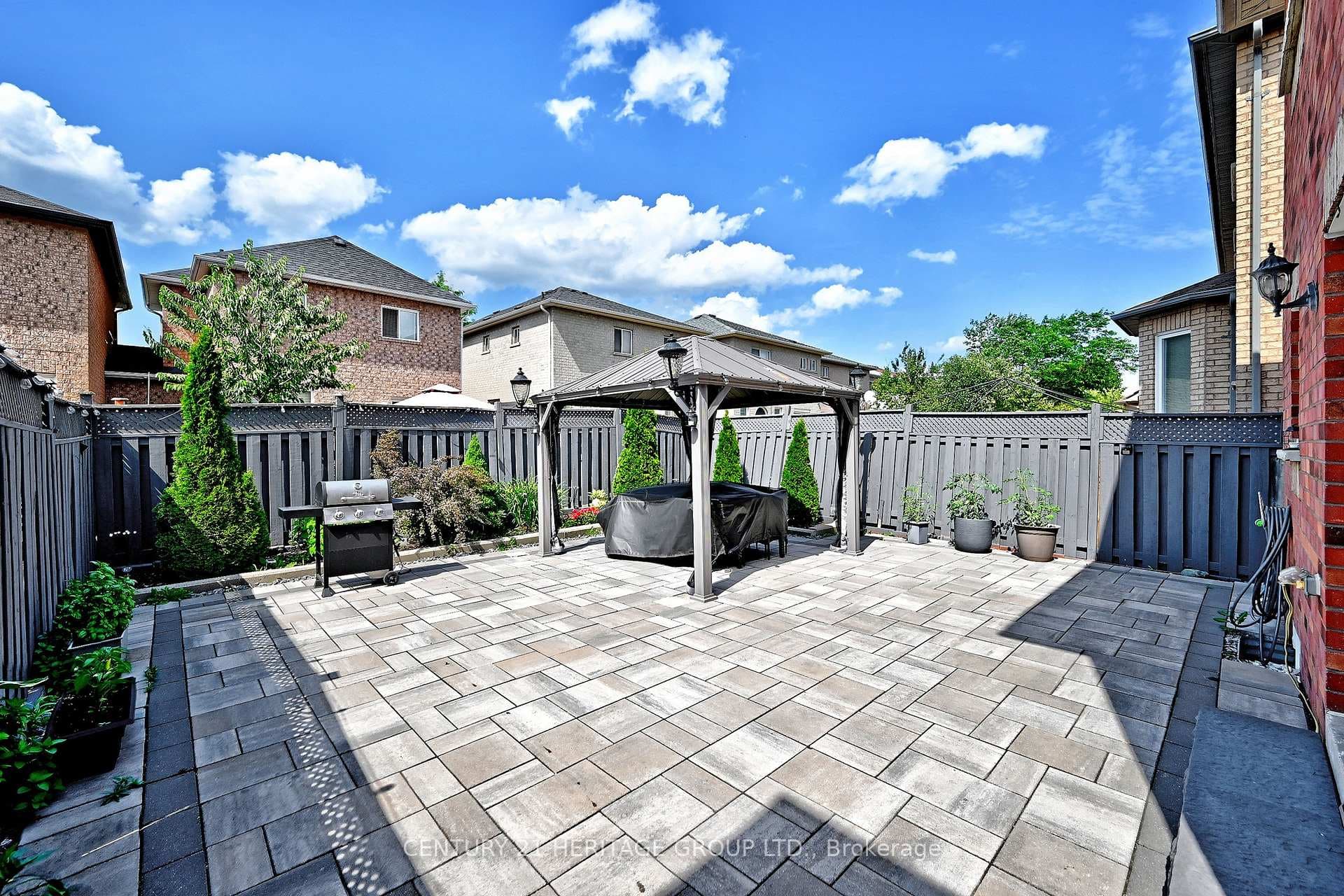 44 Equator Crescent photo 31