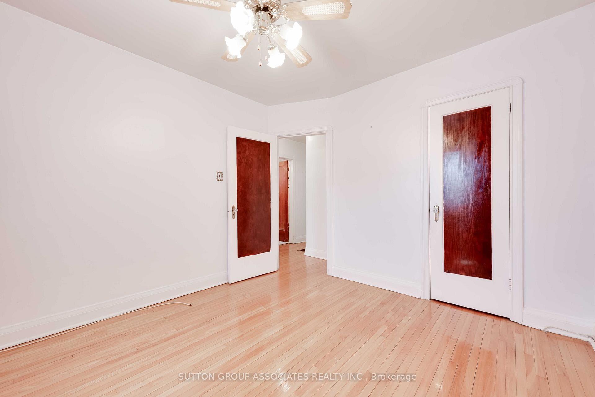 374 Winnett Avenue photo 19