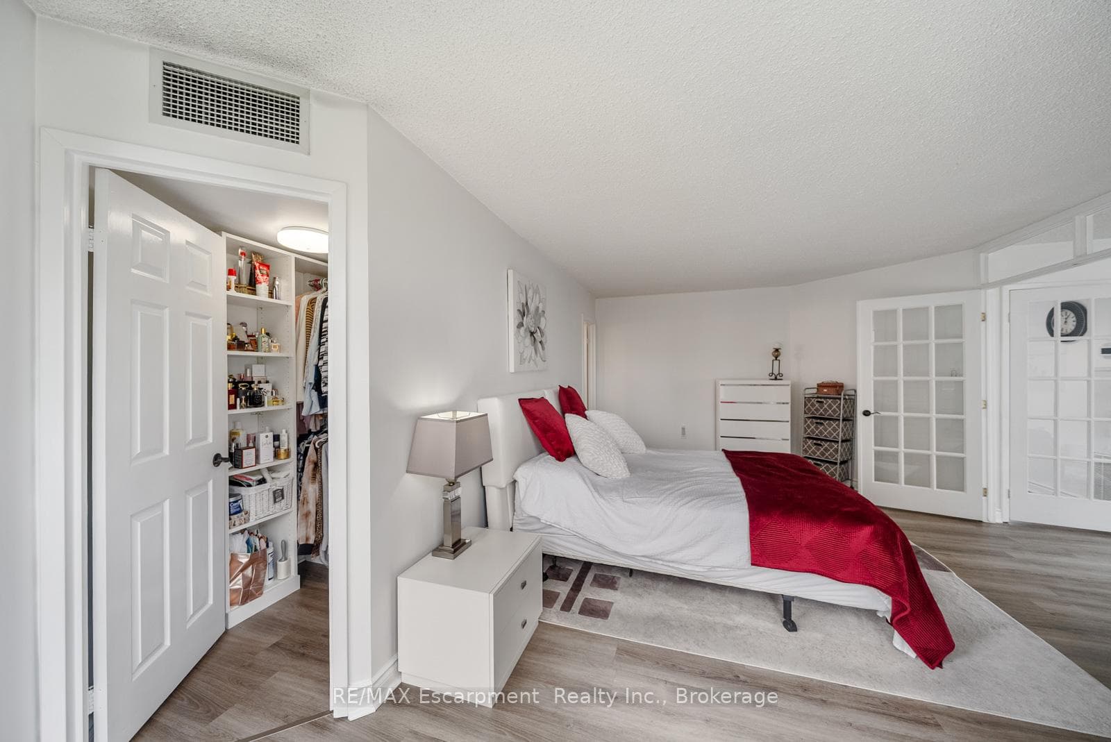 1237 North Shore Boulevard Unit 301 photo 21