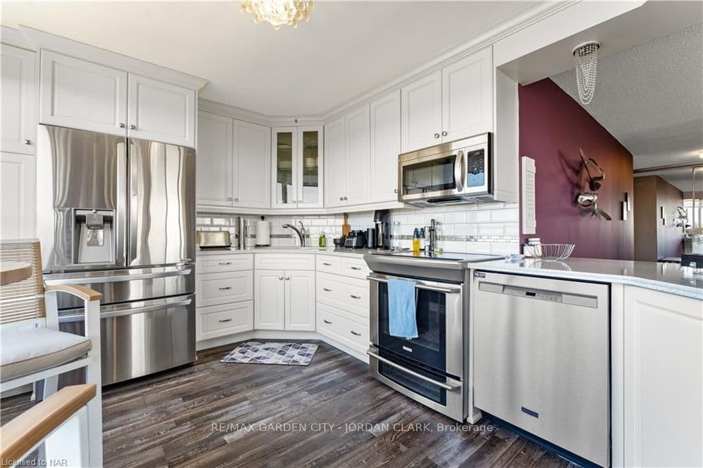 3 TOWERING HEIGHTS Boulevard Unit 703 photo 8