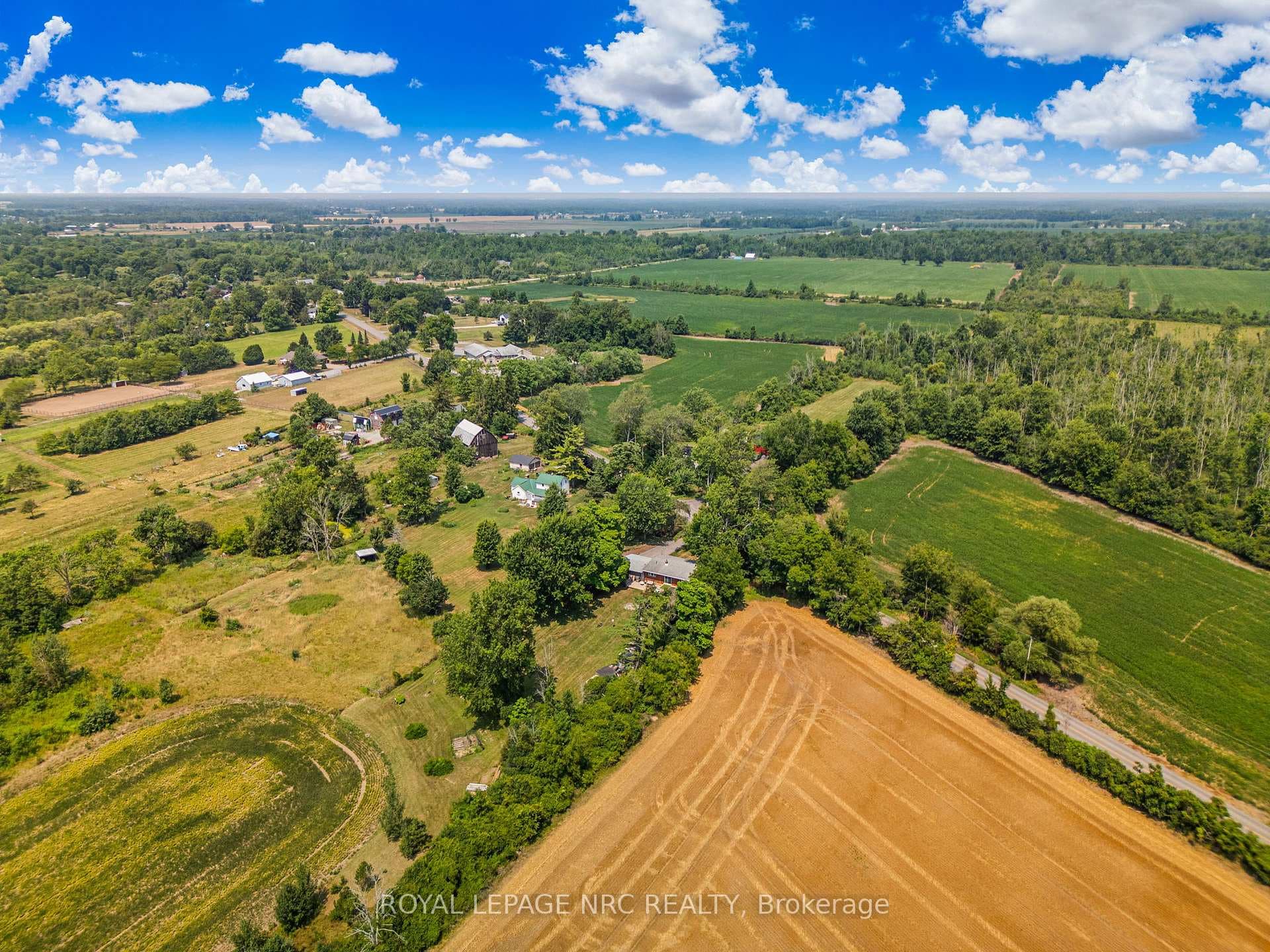 5277 SHERKSTON Road photo 44