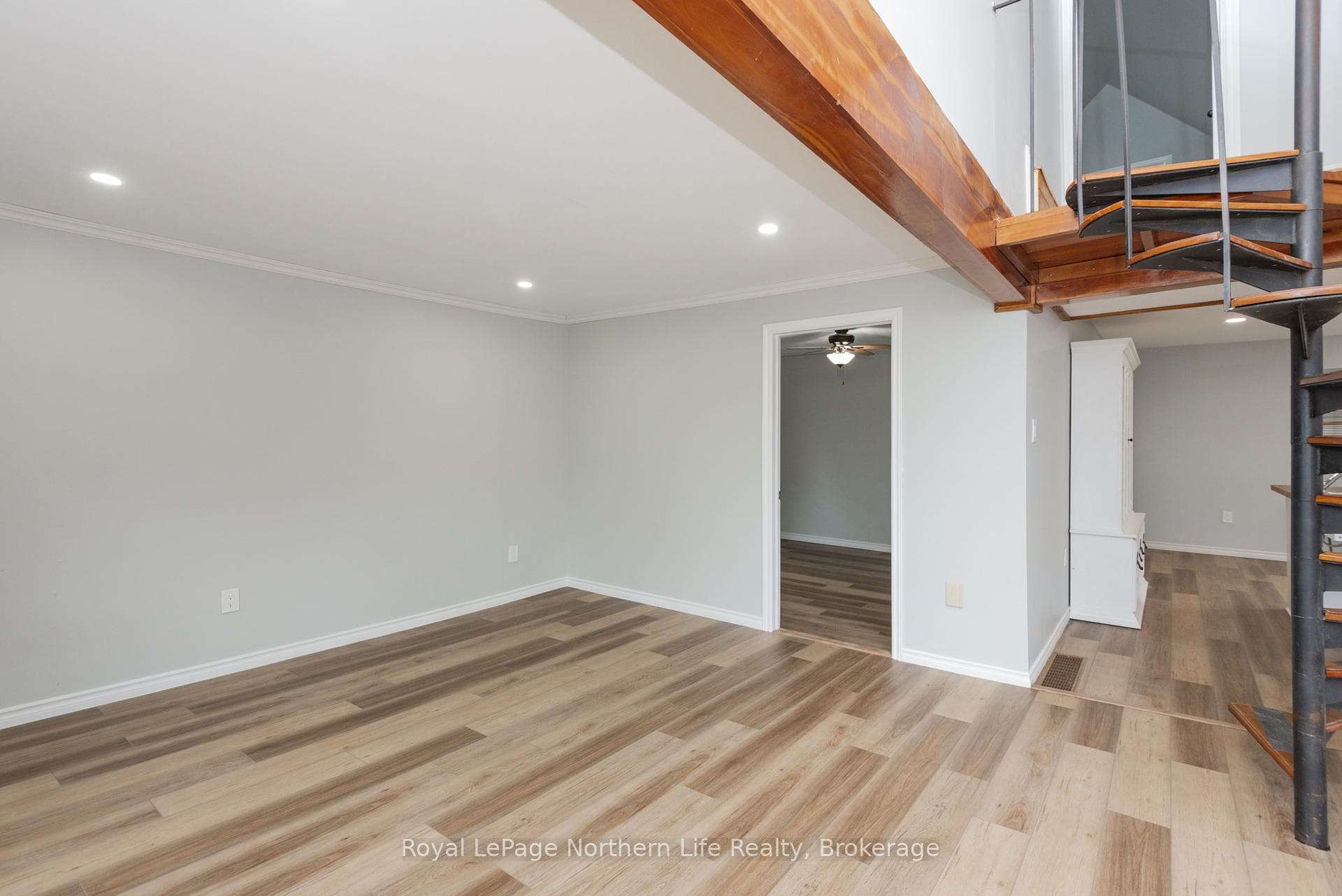 781 Brydges Street photo 19