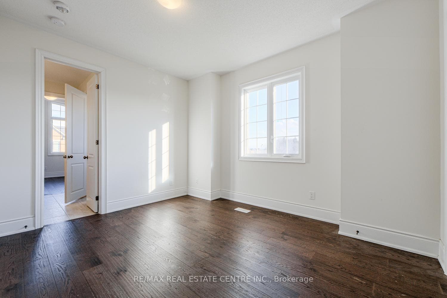 2492 ORCHESTRATE (UPPER) Drive photo 32