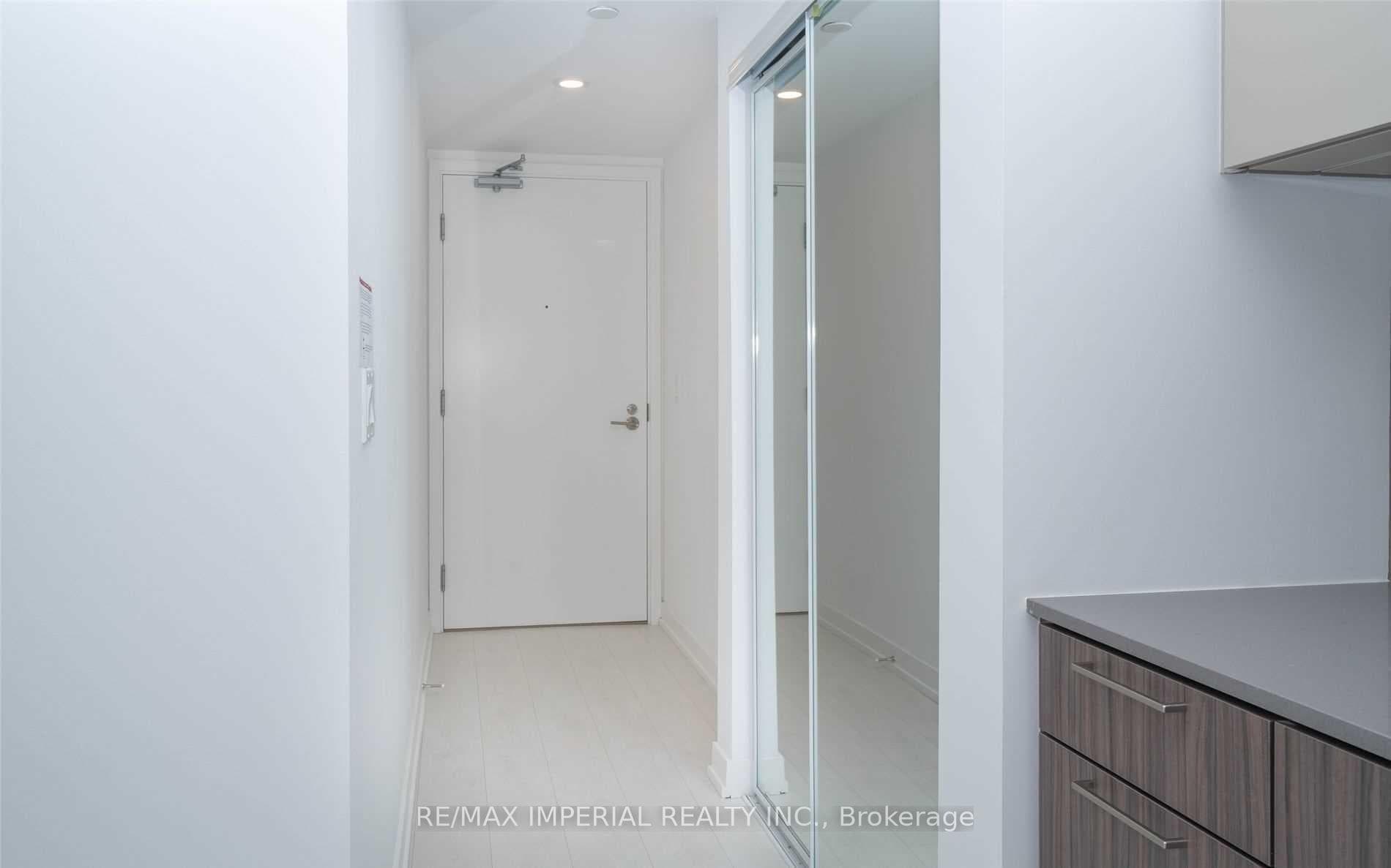 19 Western Battery Road Unit 2211 photo 7