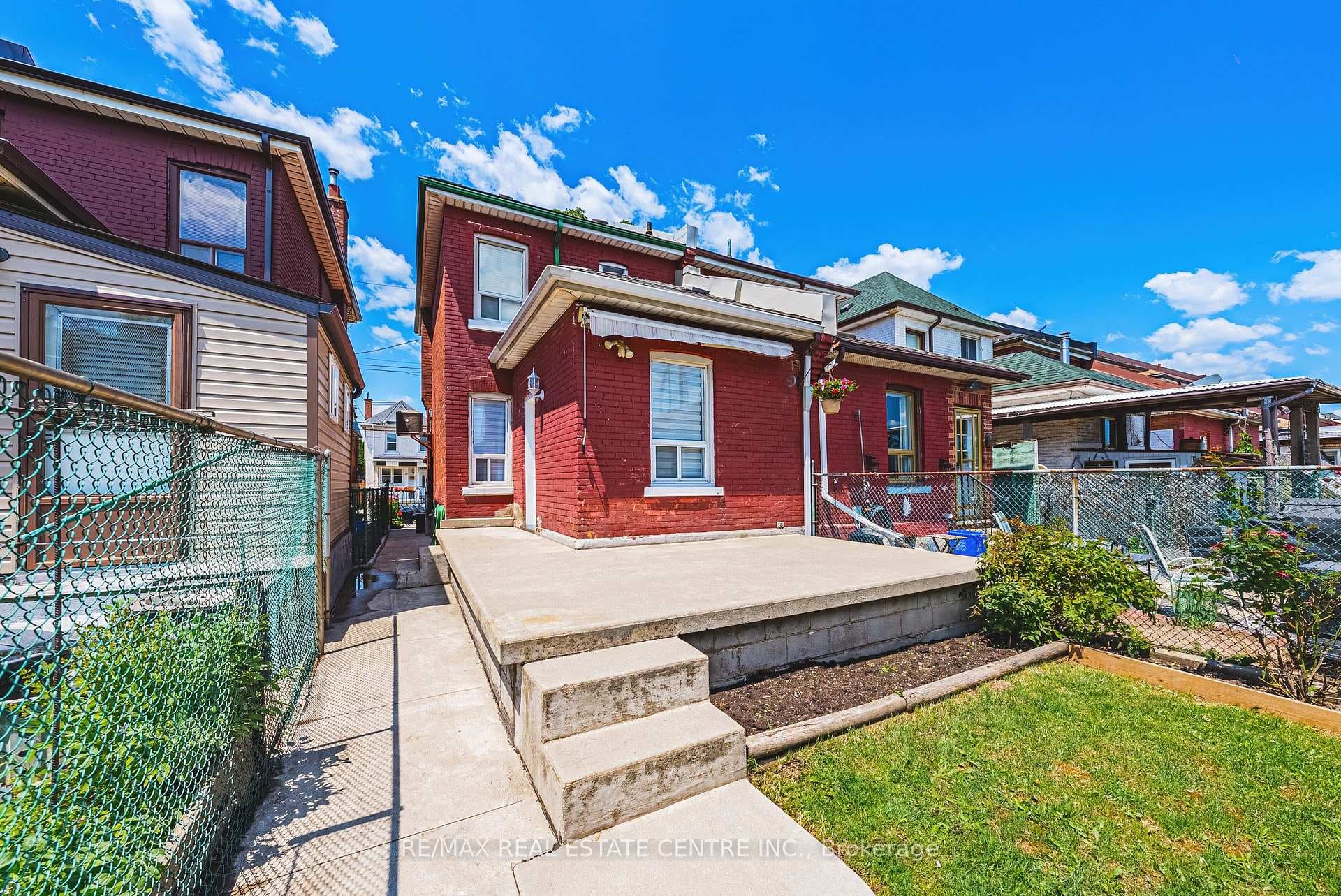 28 Fullerton Avenue photo 22