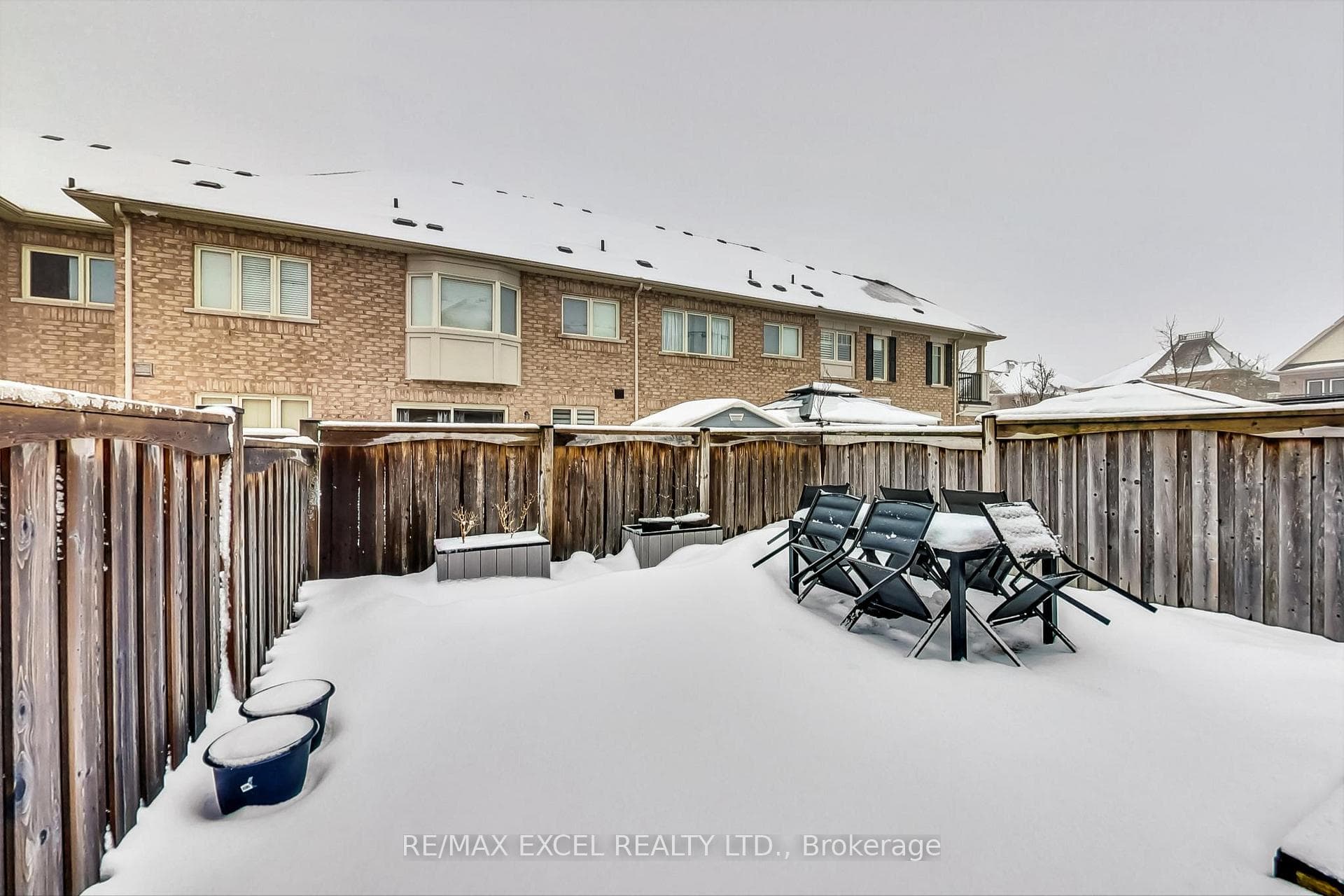 58 Andrew Green Crescent photo 27