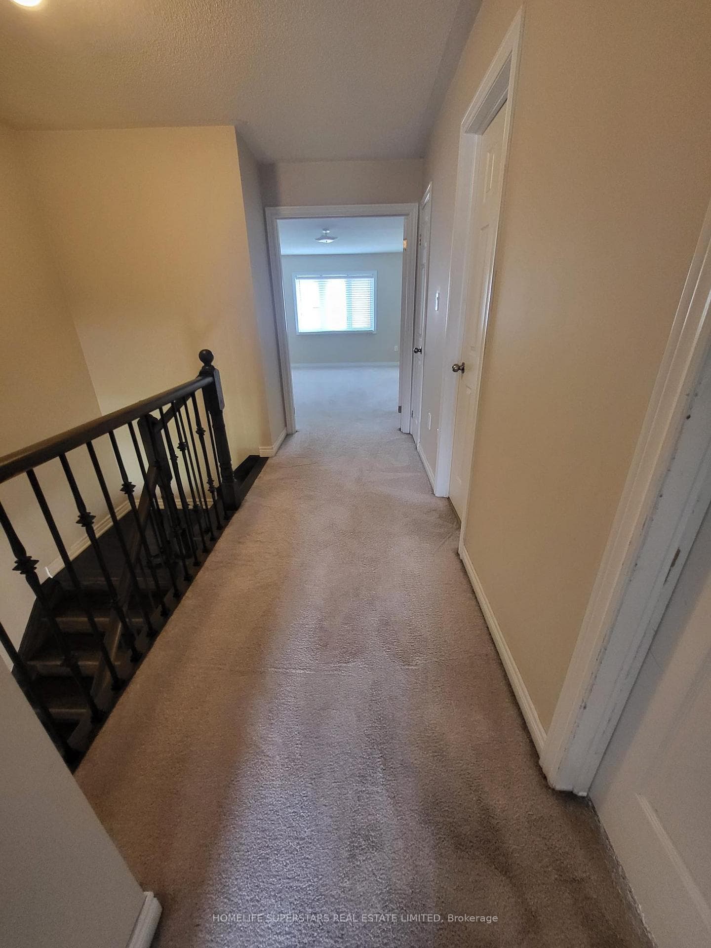 12 McLaughlin Avenue photo 9