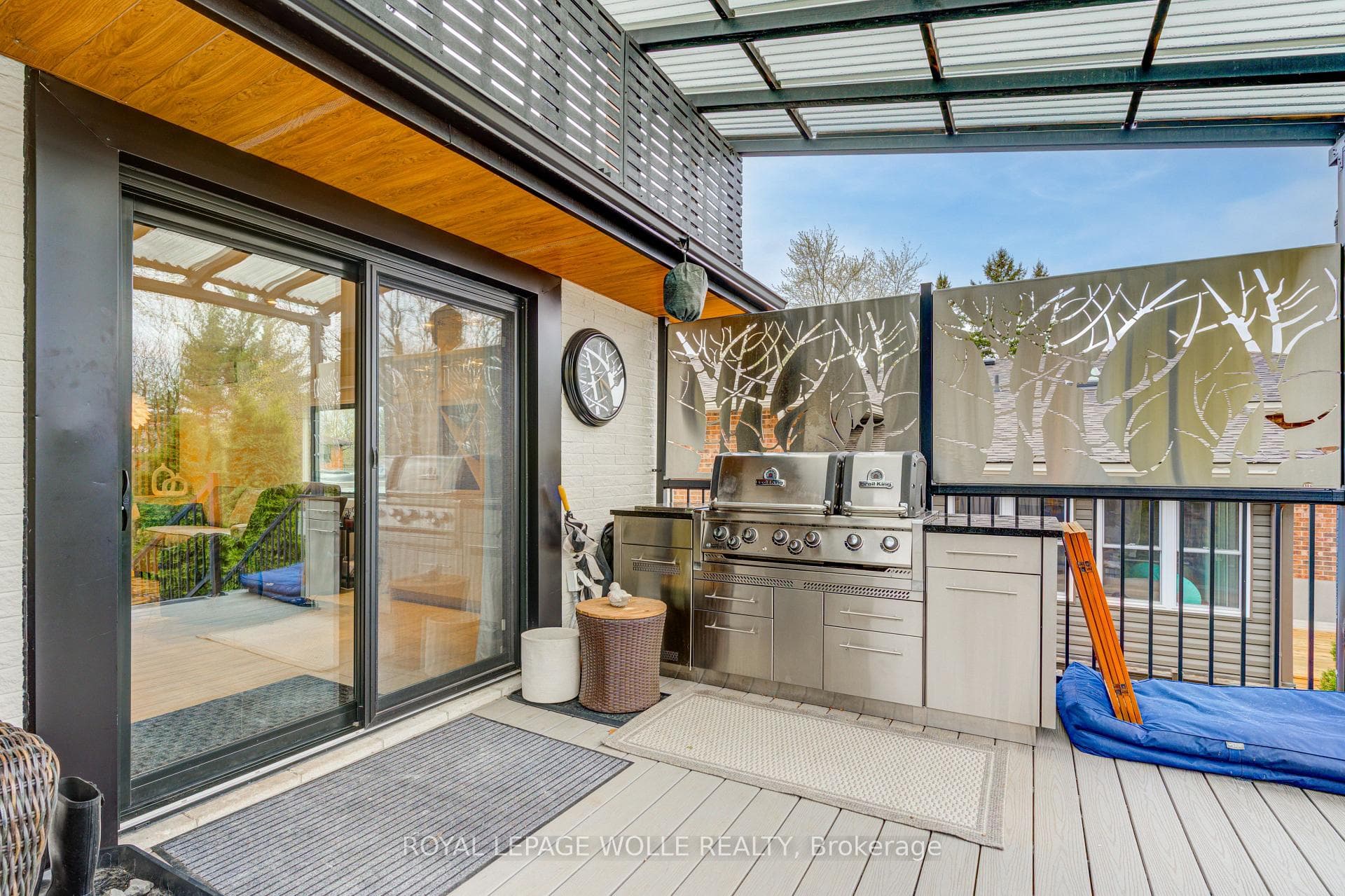 112 Mitchell Street photo 19