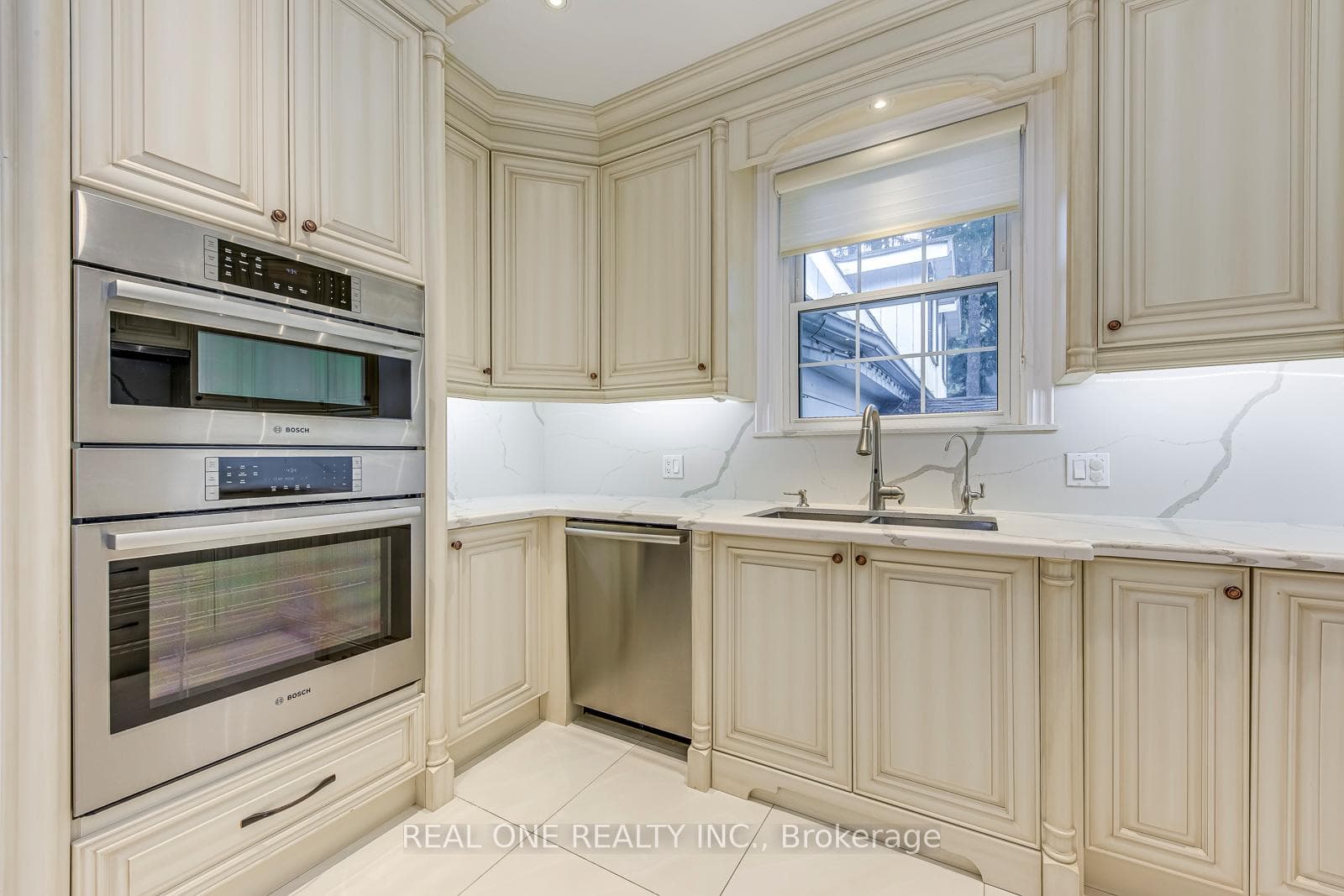 308 Morrison Road photo 18