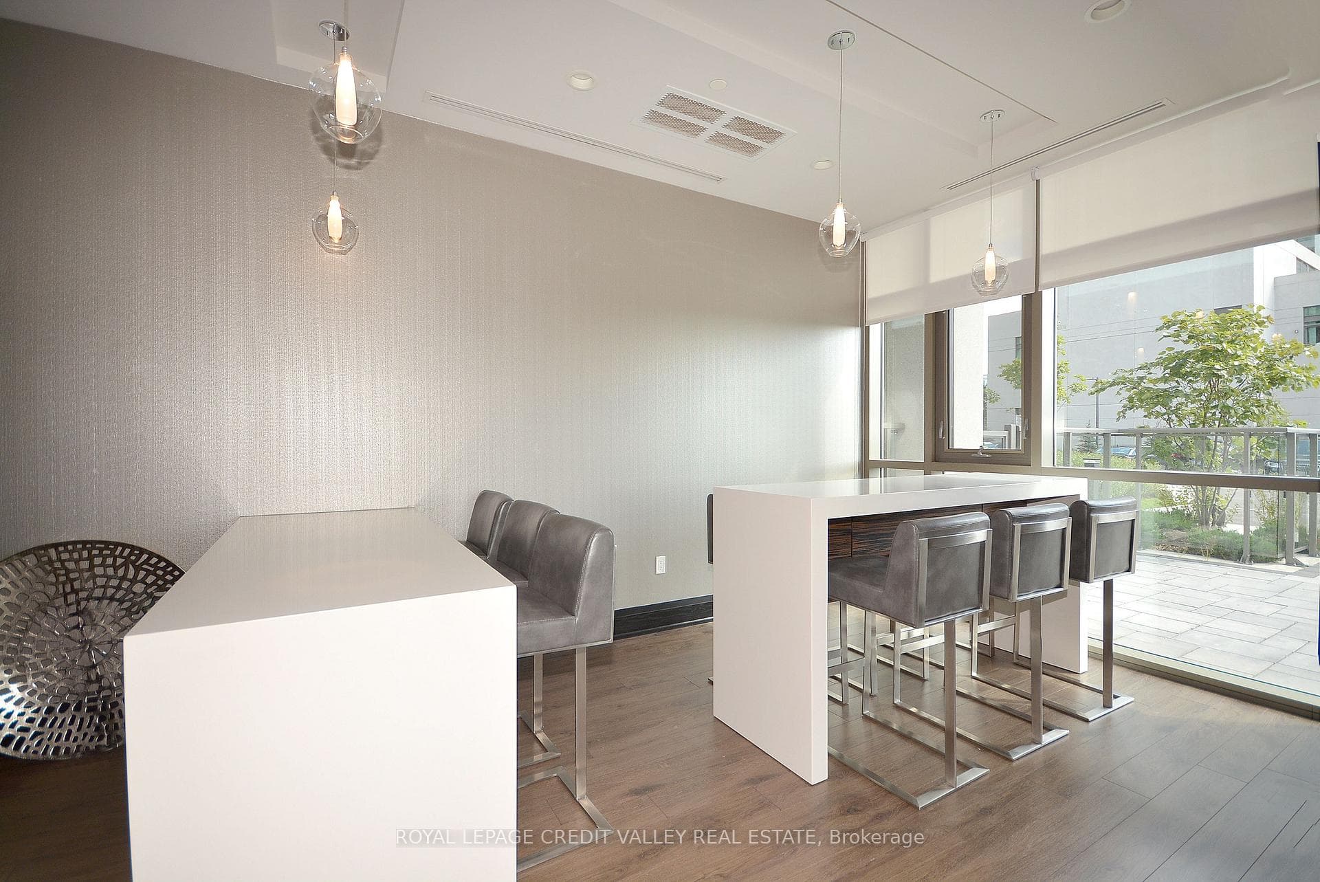 349 Rathburn Road Unit 709 photo 43