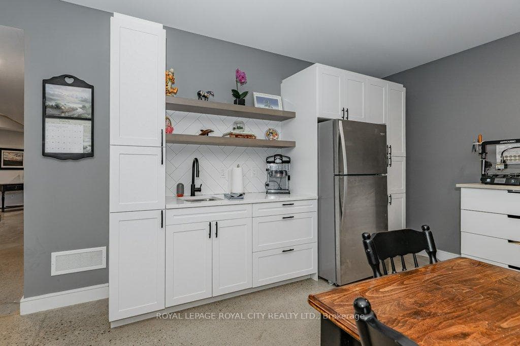 1209 Village Road photo 30