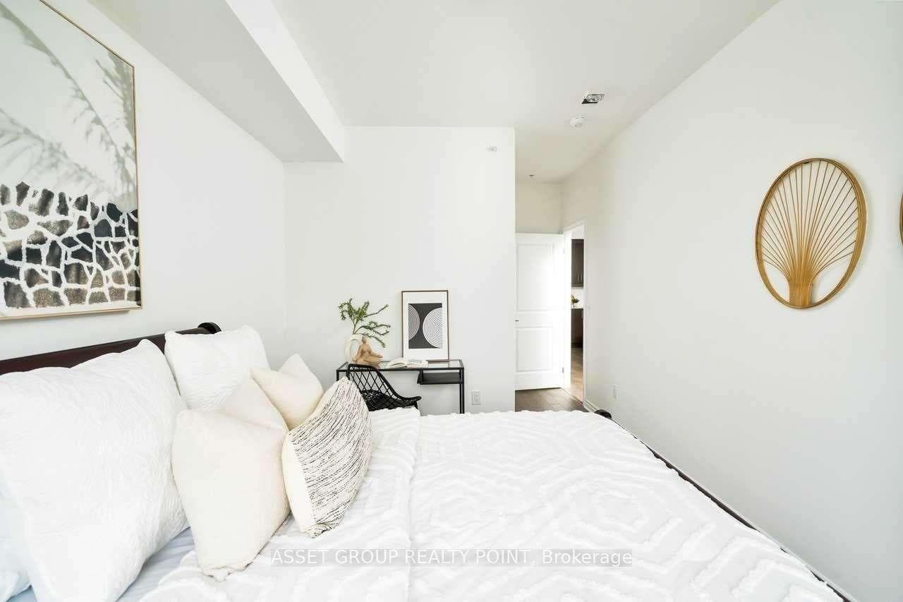 150 Oak Park Boulevard Unit 218 photo 19