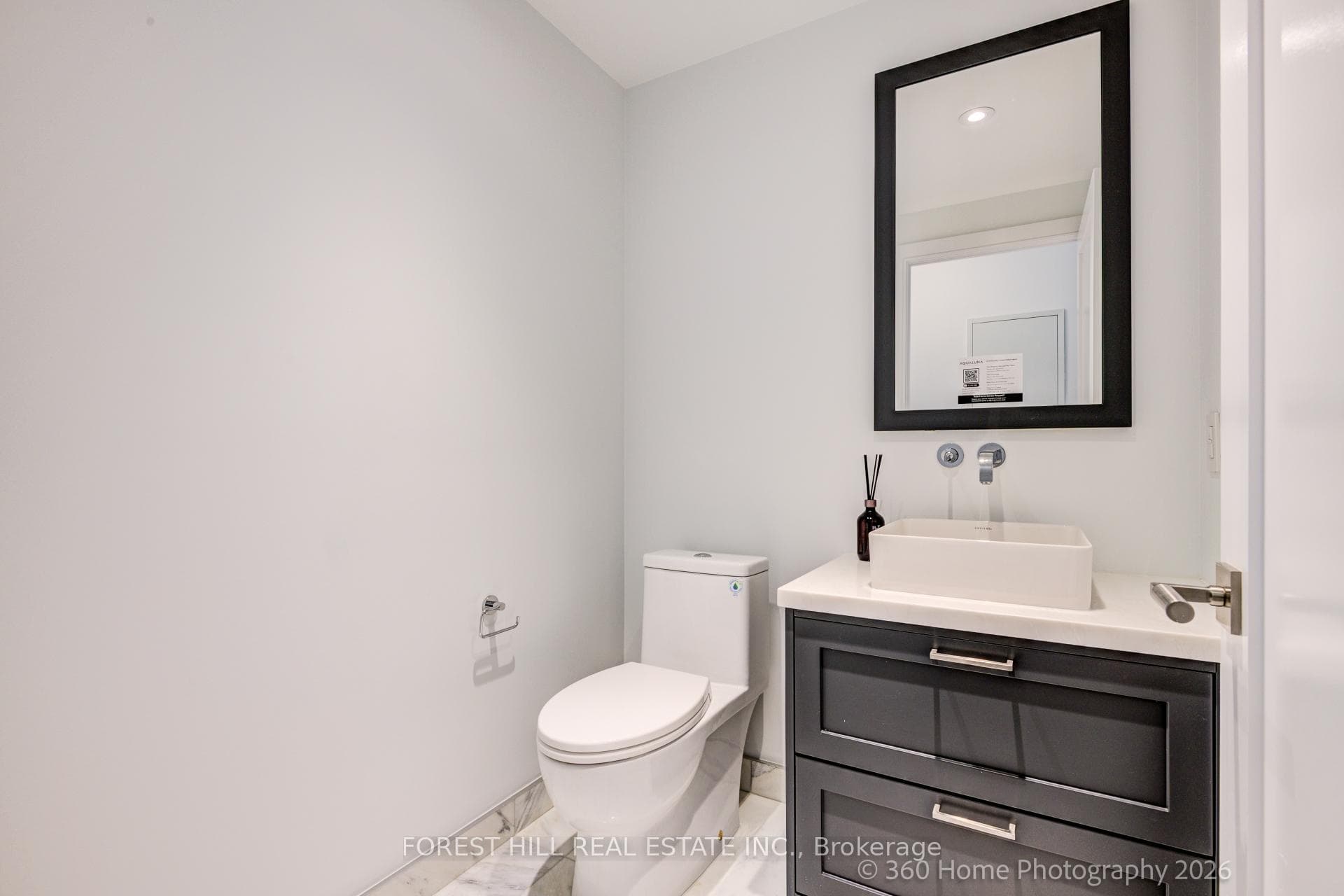155 Merchants' Wharf N/A Unit 1222 photo 27