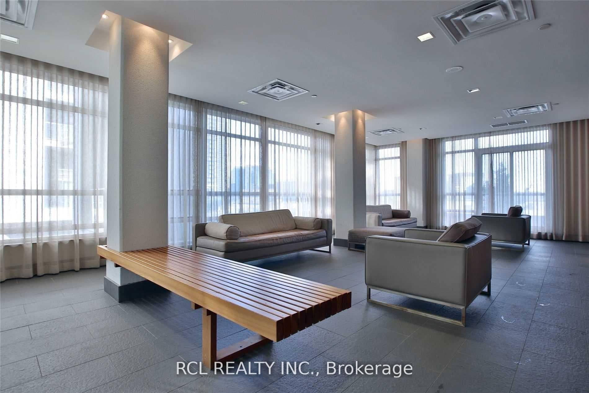 275 Yorkland Road Unit 1809 photo 18