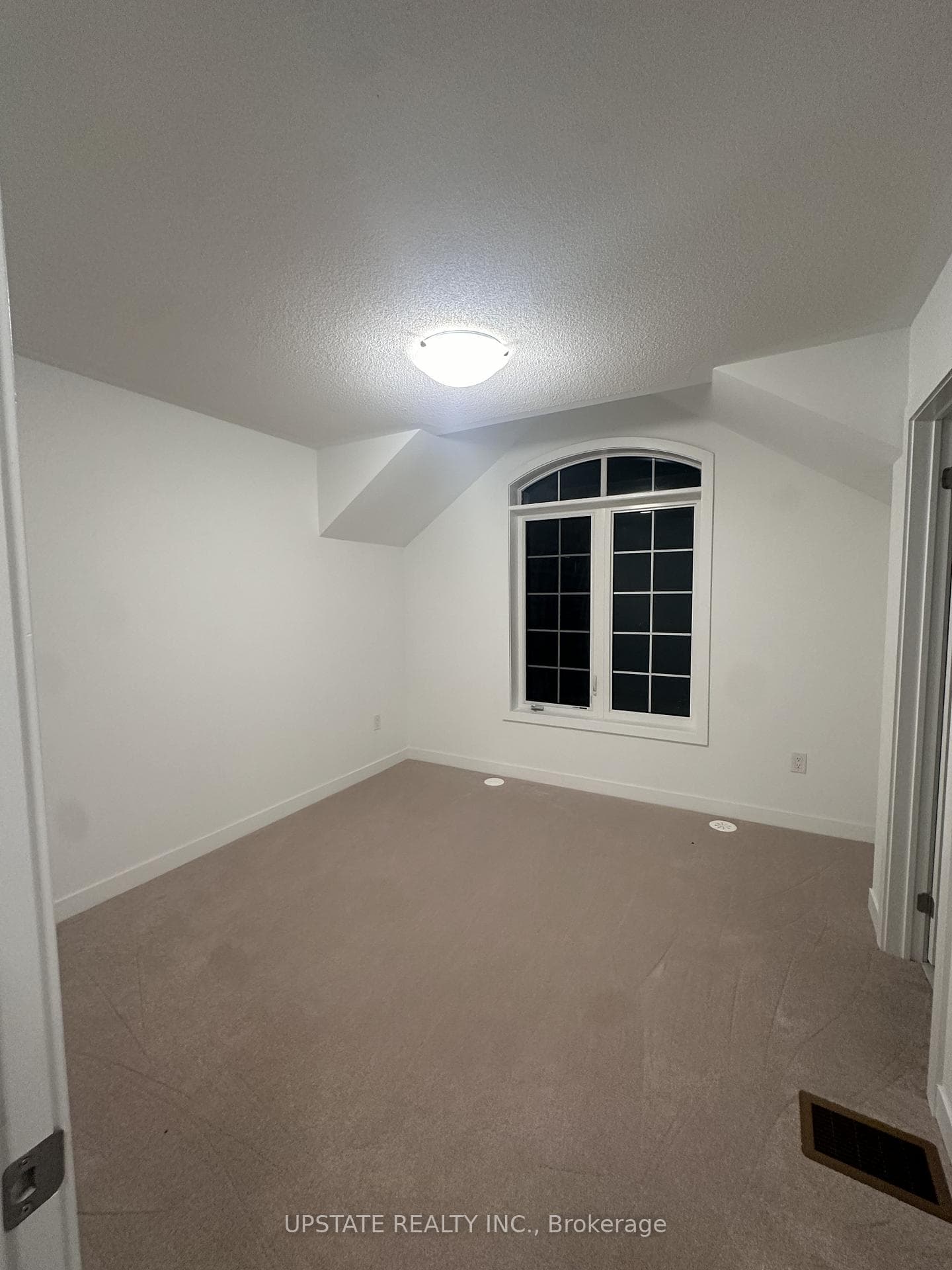 17 Selfridge Way photo 10