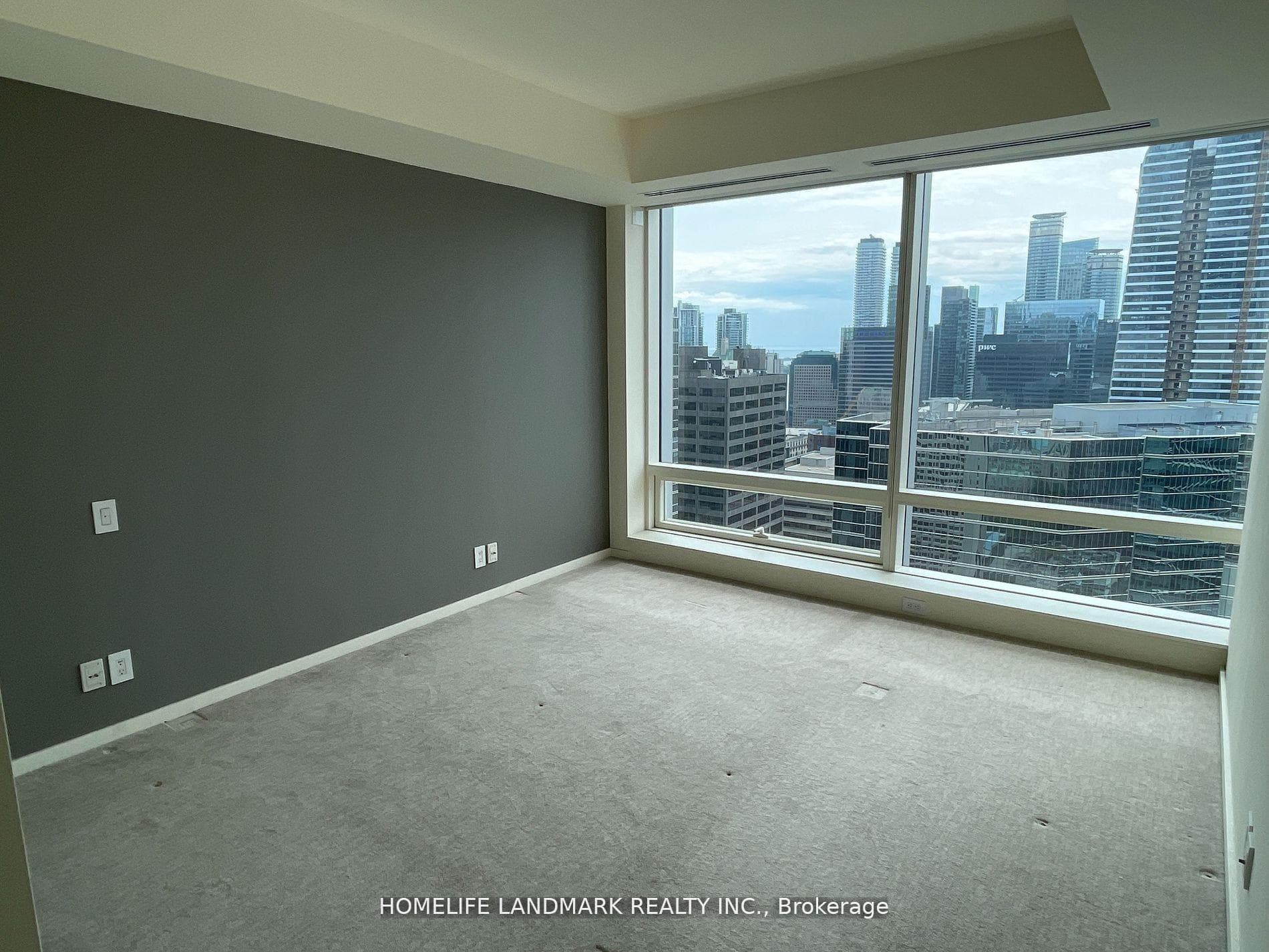 180 University Avenue Unit 3801 photo 4