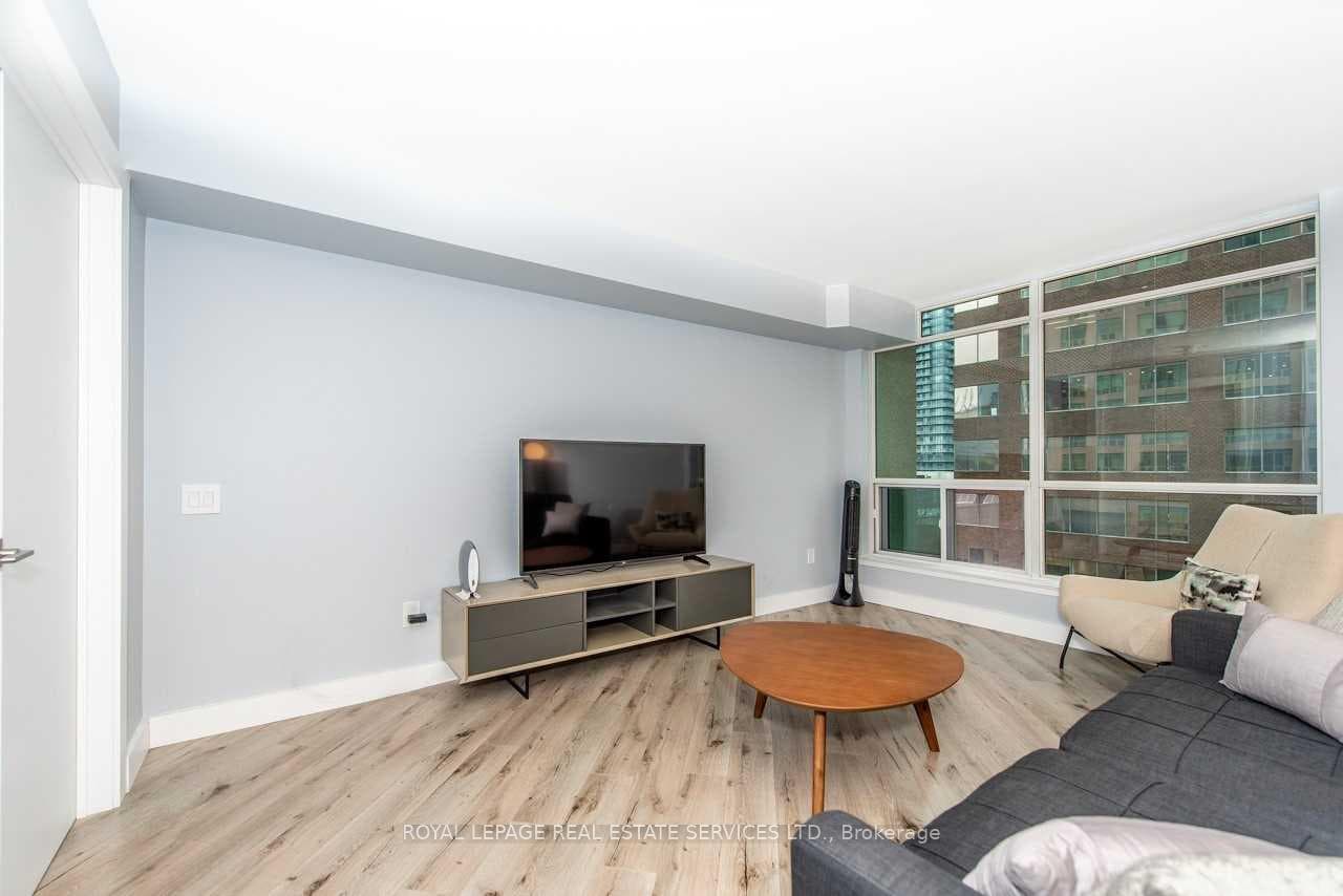 942 Yonge Street Unit 507 photo 10